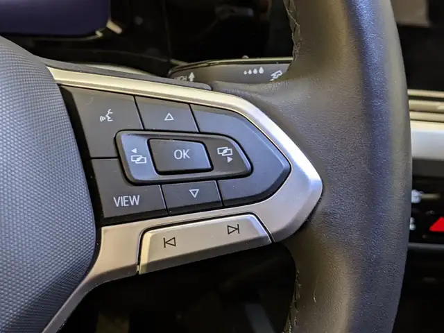 Volkswagen Golf view 11