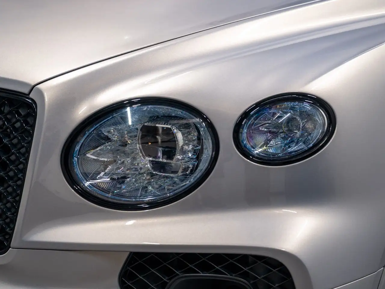 Bentley Bentayga 2021 — фото 9