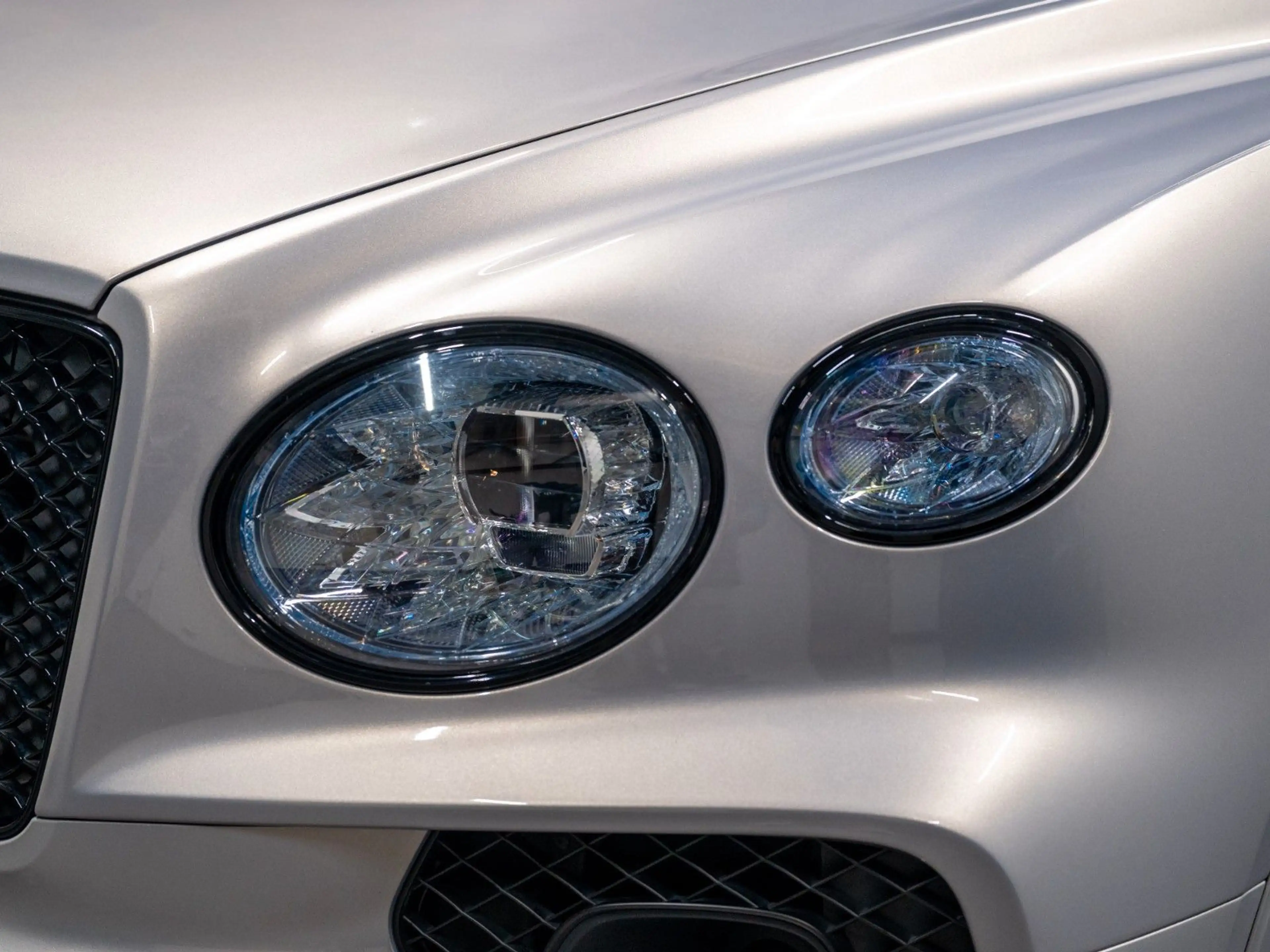 Bentley Bentayga 3.0 Hybrid 4WD*FIRST EDITION*NAIM* — photo 9