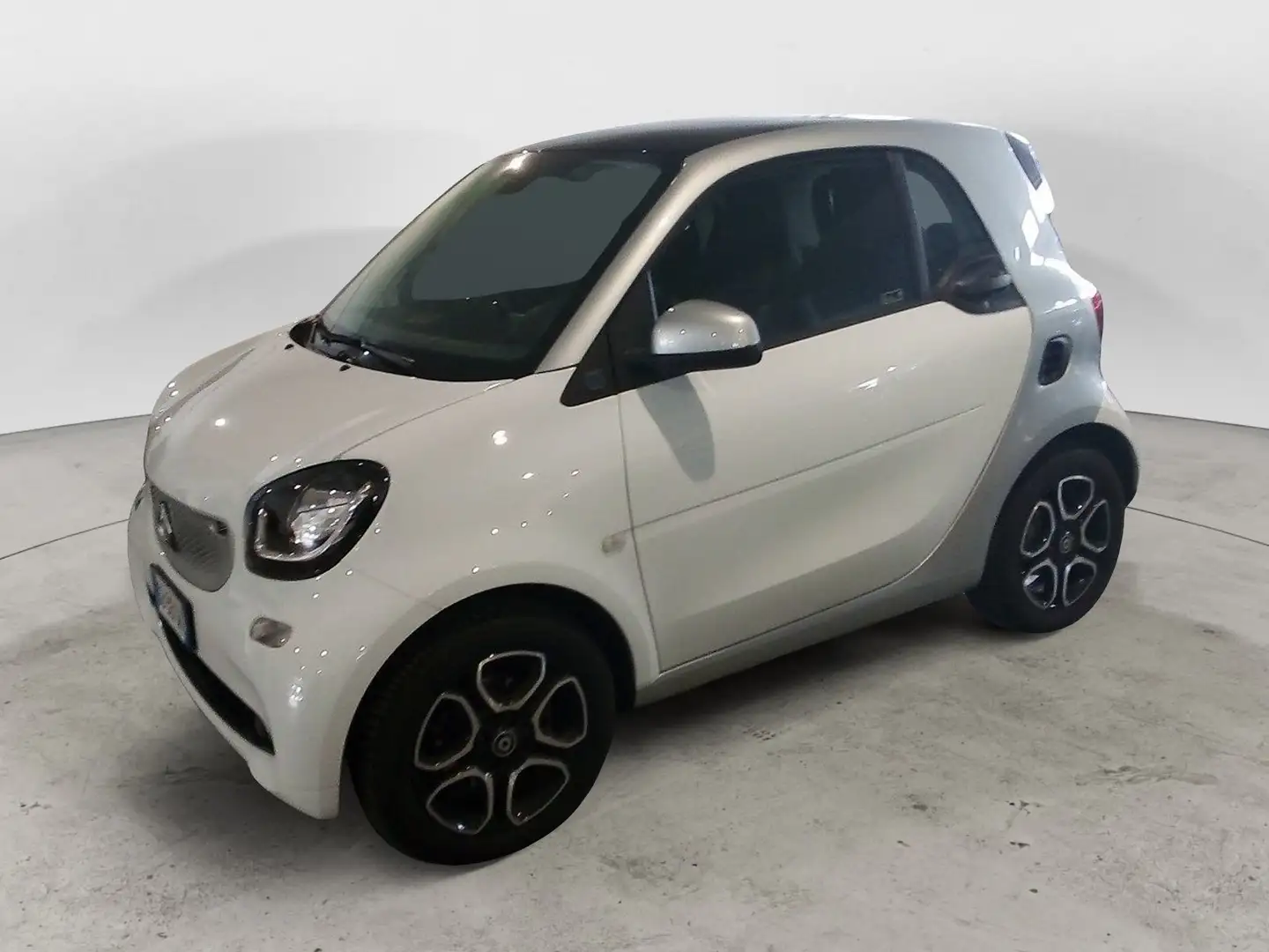smart forTwo 004299 EQ Passion Blanc - 1