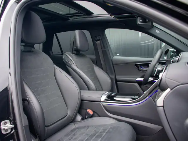 Mercedes-Benz GLC view 8