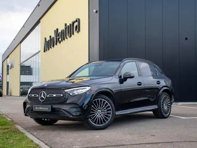 Mercedes-Benz GLC view 2
