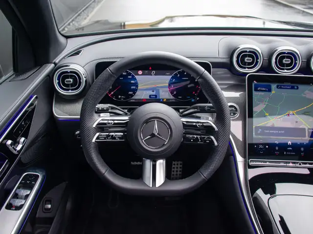 Mercedes-Benz GLC view 7