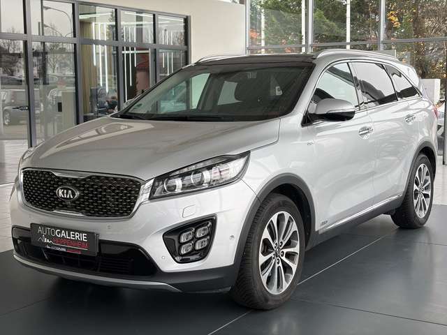Imagine Kia Sorento Platinum Edition 4WD
