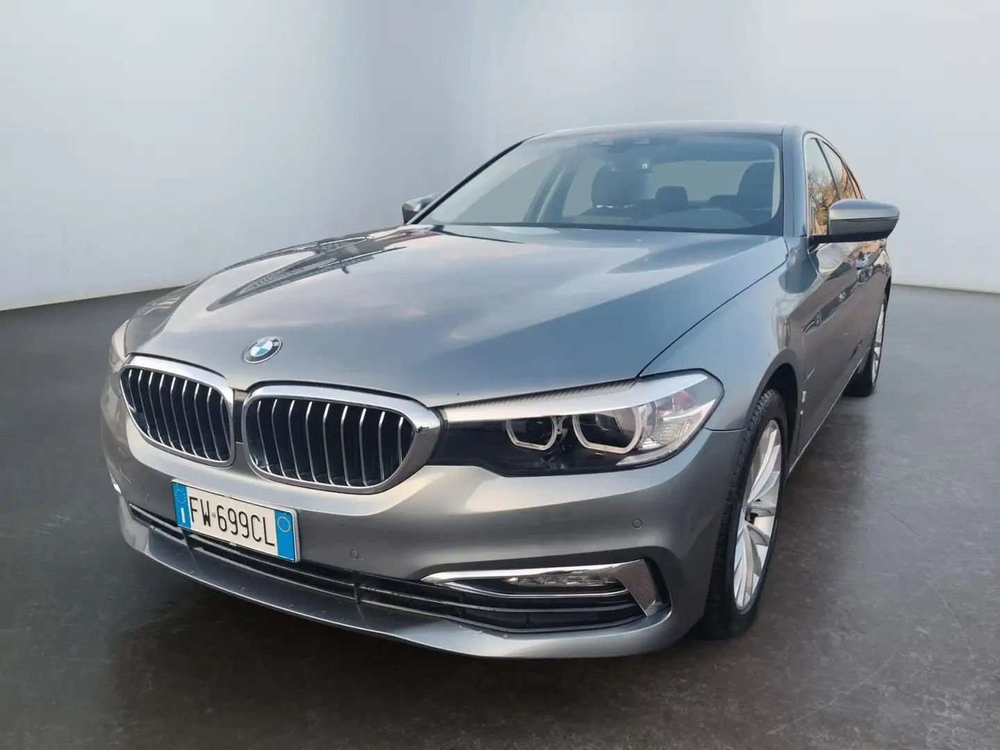 BMW 530 530e Luxury - 1