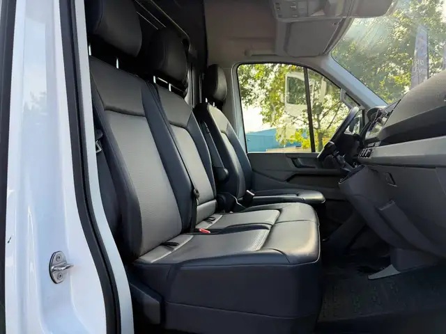 Volkswagen Crafter view 6