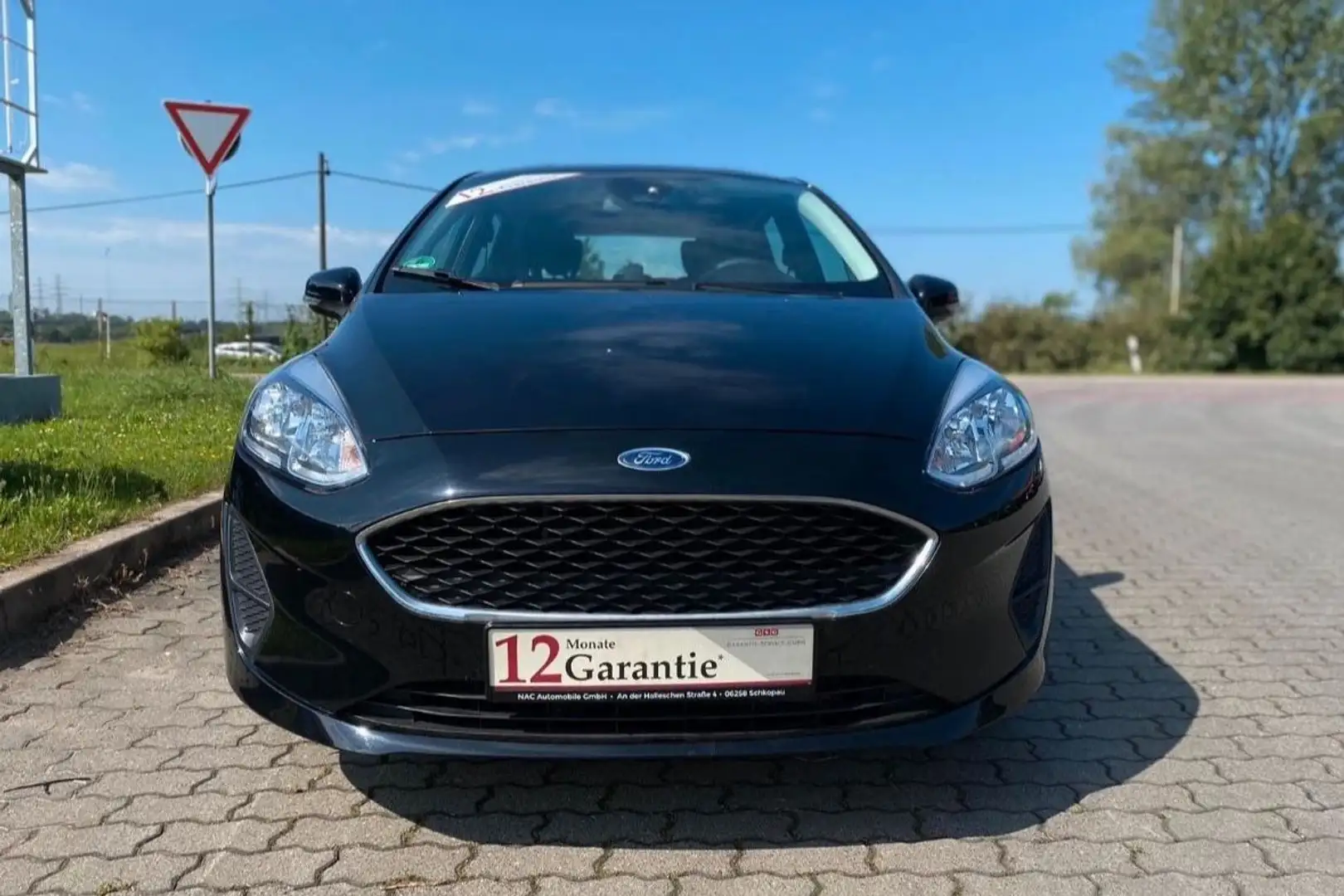 Ford Fiesta Trend Zwart - 2