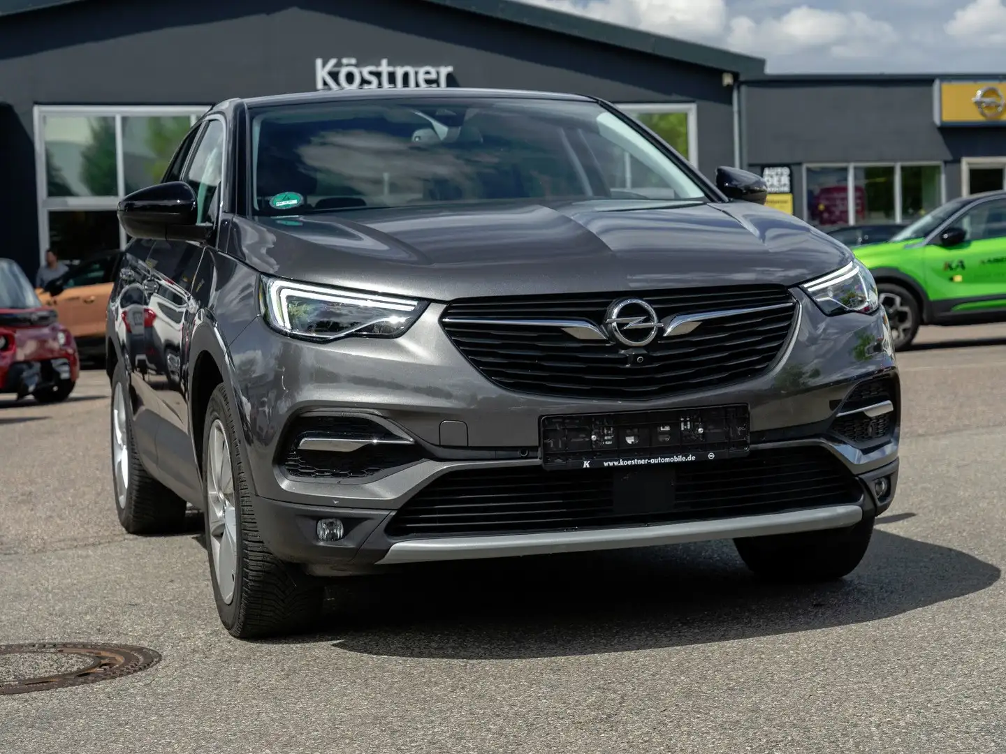 Opel Grandland X *NAVI*KAMERA 360*AUTOMATIK*SITZHZG Grijs - 2