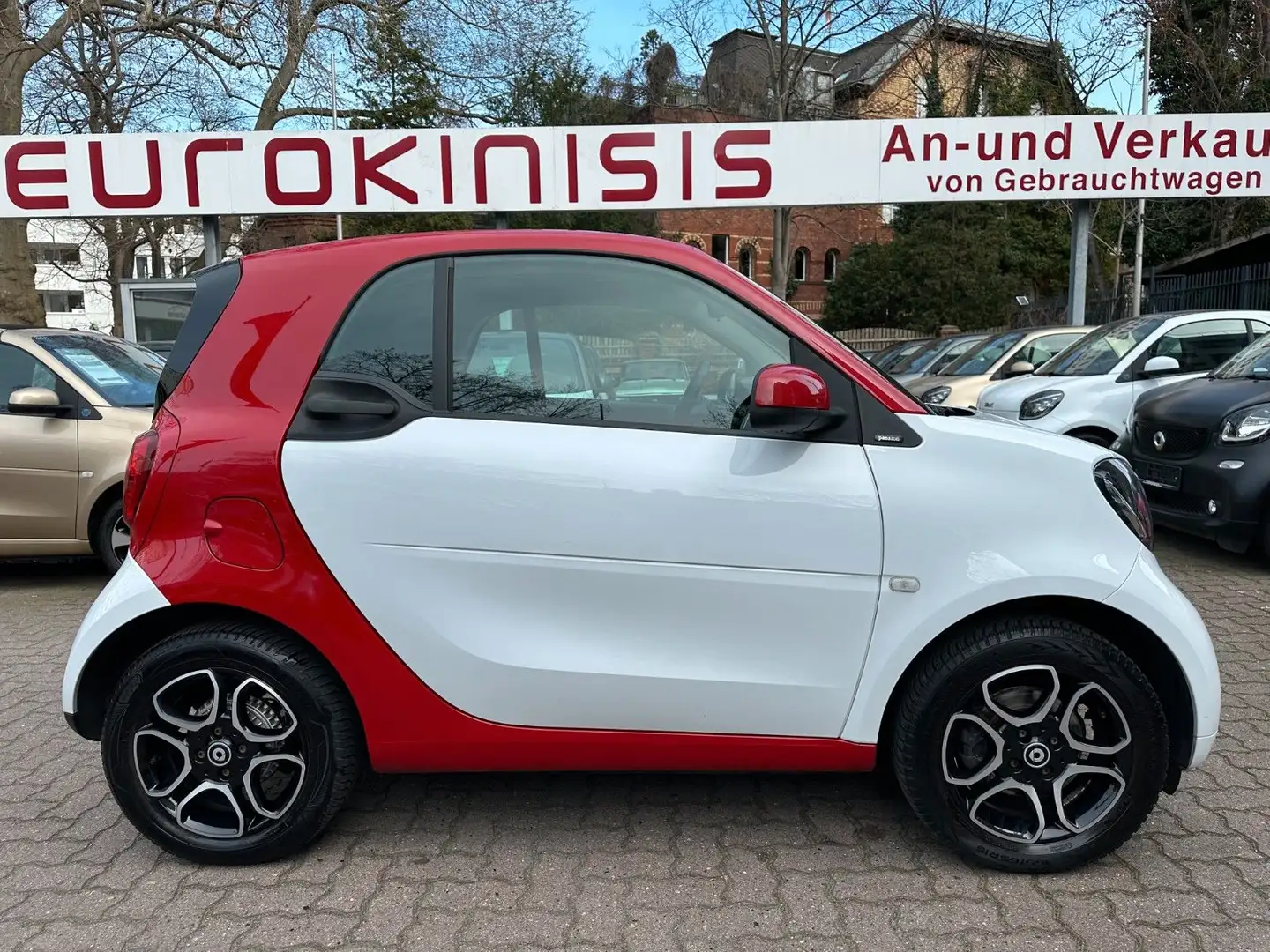 smart forTwo fortwo 66kW passion DCT*PANO*SHZ*COOL&AUDIO* Fehér - 1
