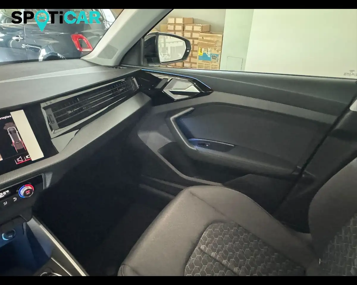 Audi A1 allstreet 30 1.0 tfsi Identity Contrast 116cv s tronic, миниатюра 9