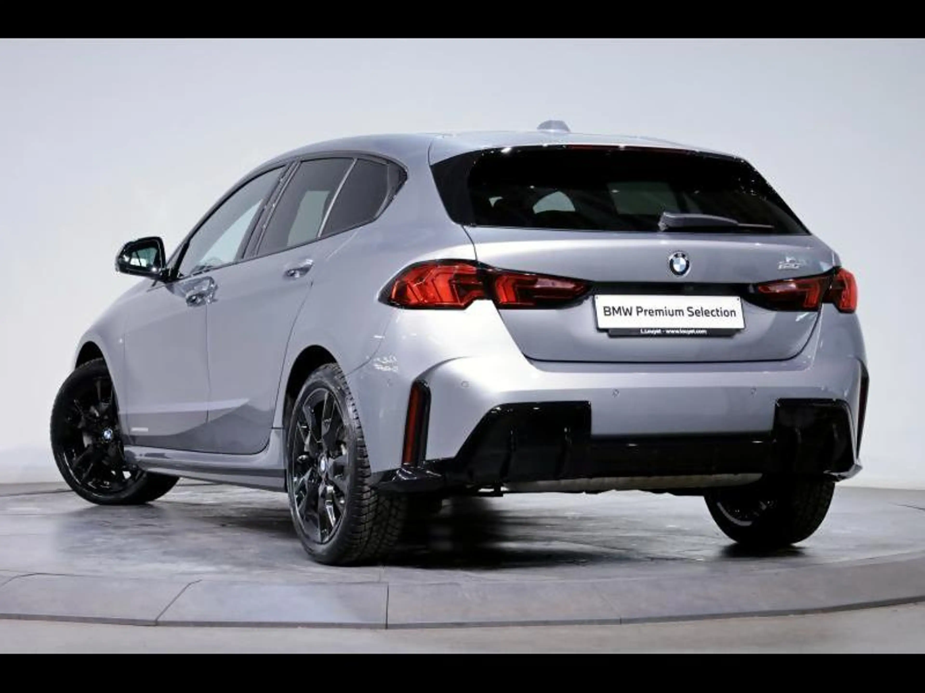 BMW 120 Hatch M Sport Design — photo 5