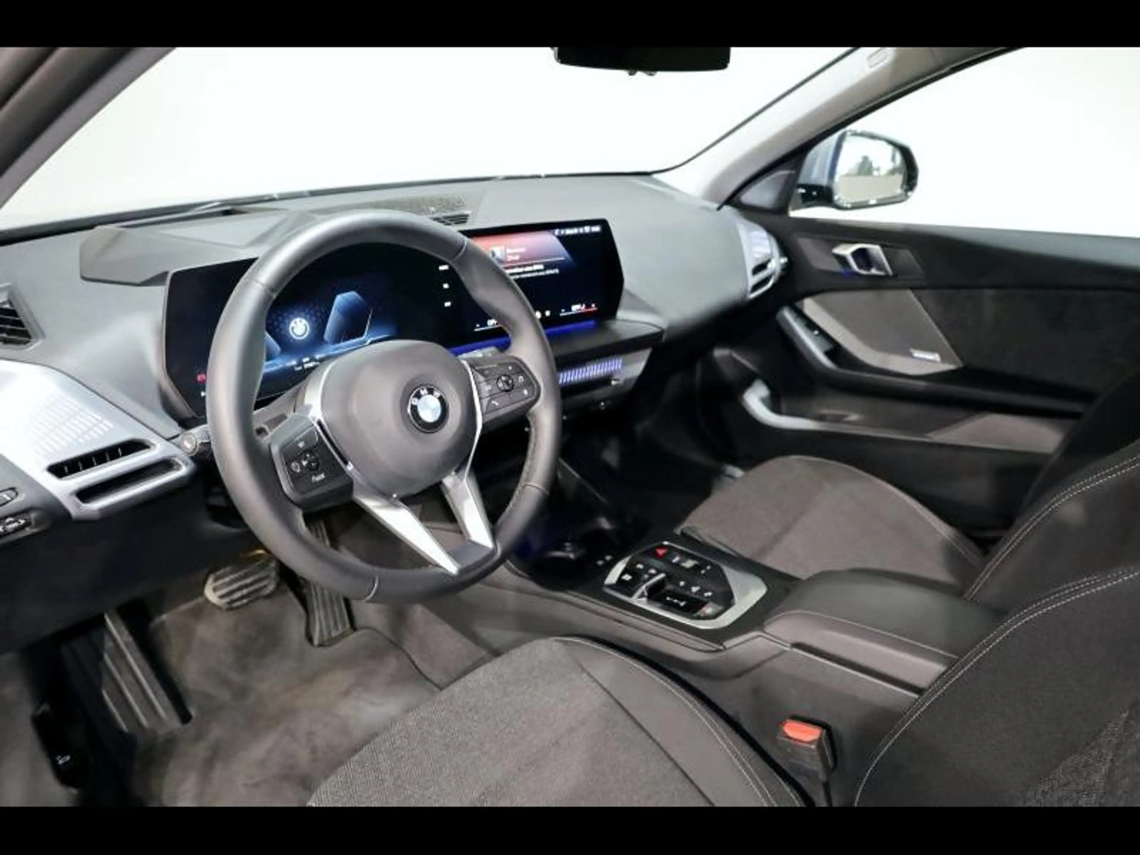BMW 120 Hatch M Sport Design — photo 6