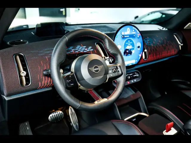 Mini Countryman view 10