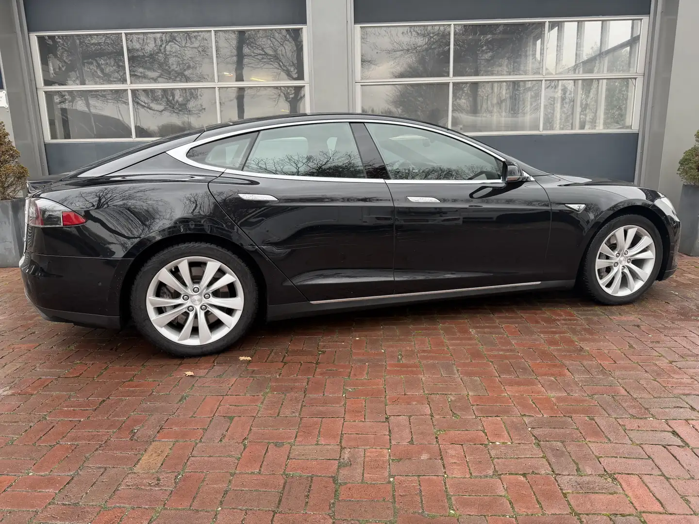 Tesla Model S Luxe, Kracht & Range | 1e Eigenaar | 2015 | Full O Negro - 2