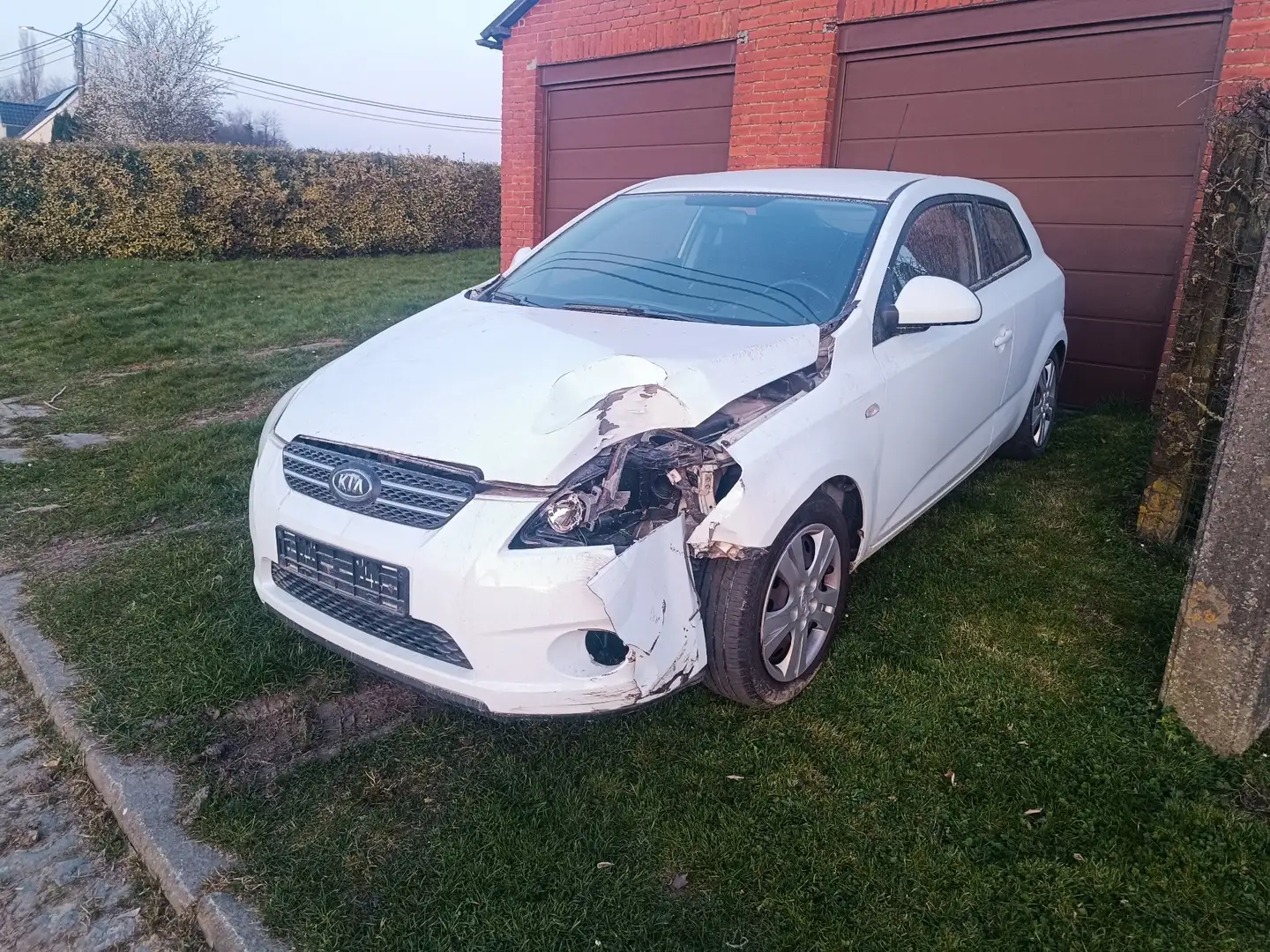 Kia ProCeed / pro_cee'd 1.4L DOHC CVVT Motion - 1