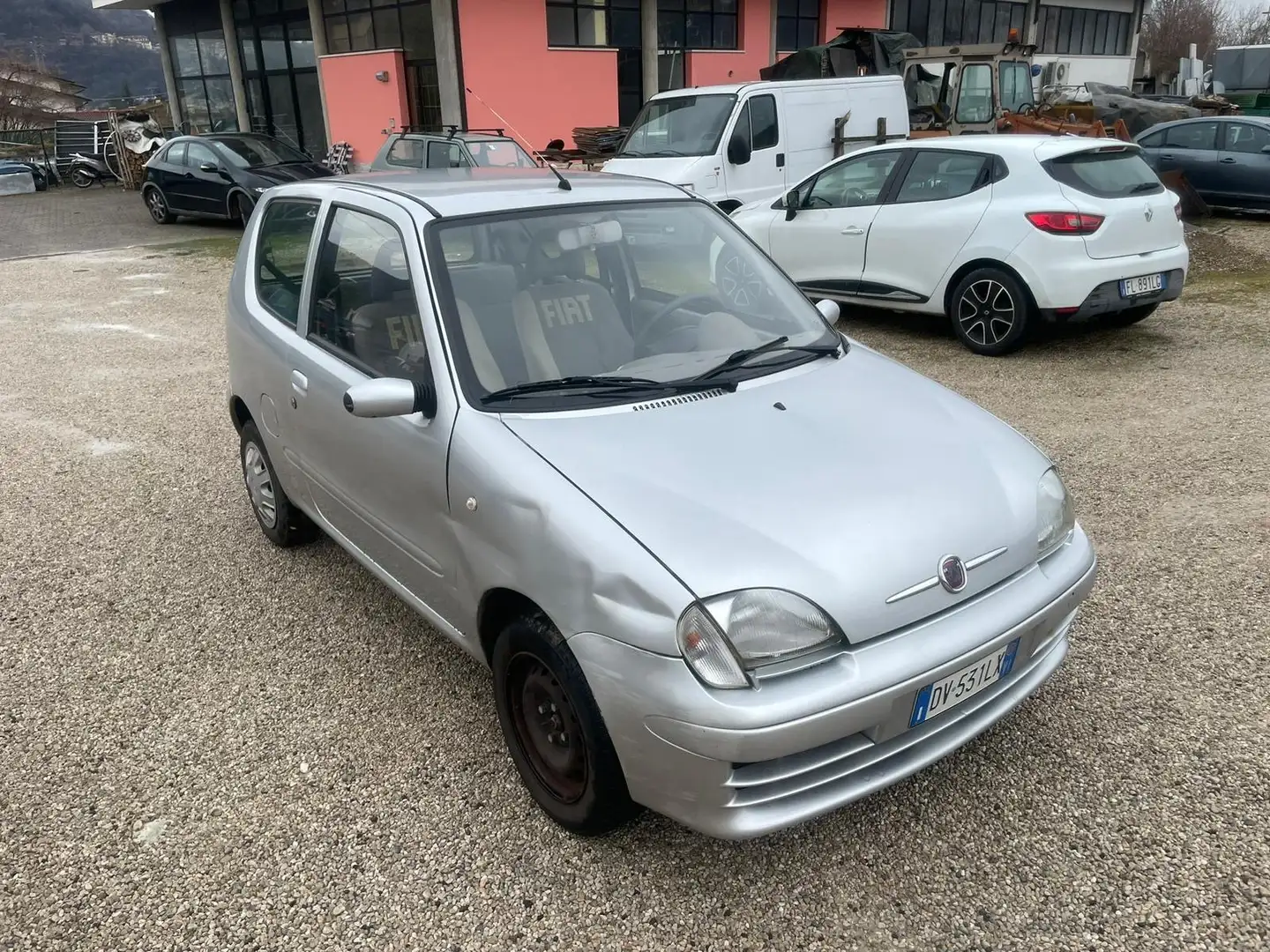 Fiat 600 1.1 Šedá - 2