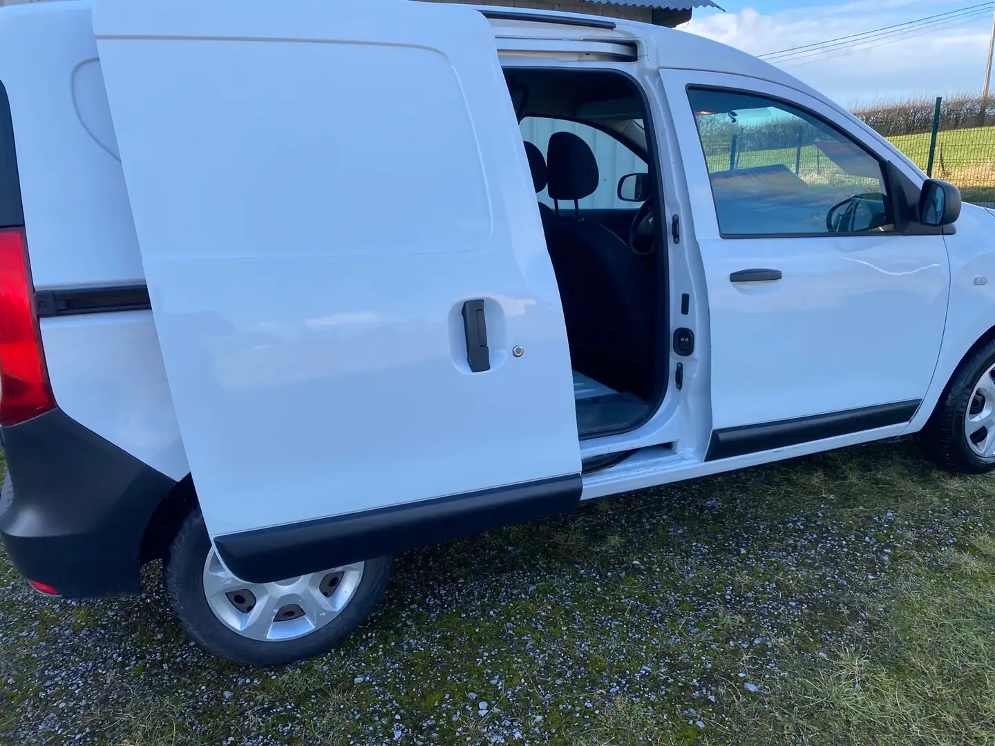 Dacia Dokker 1.5 dCi ETAT IMPECCABLE ..PRETE A IMMATRICULER. - 2