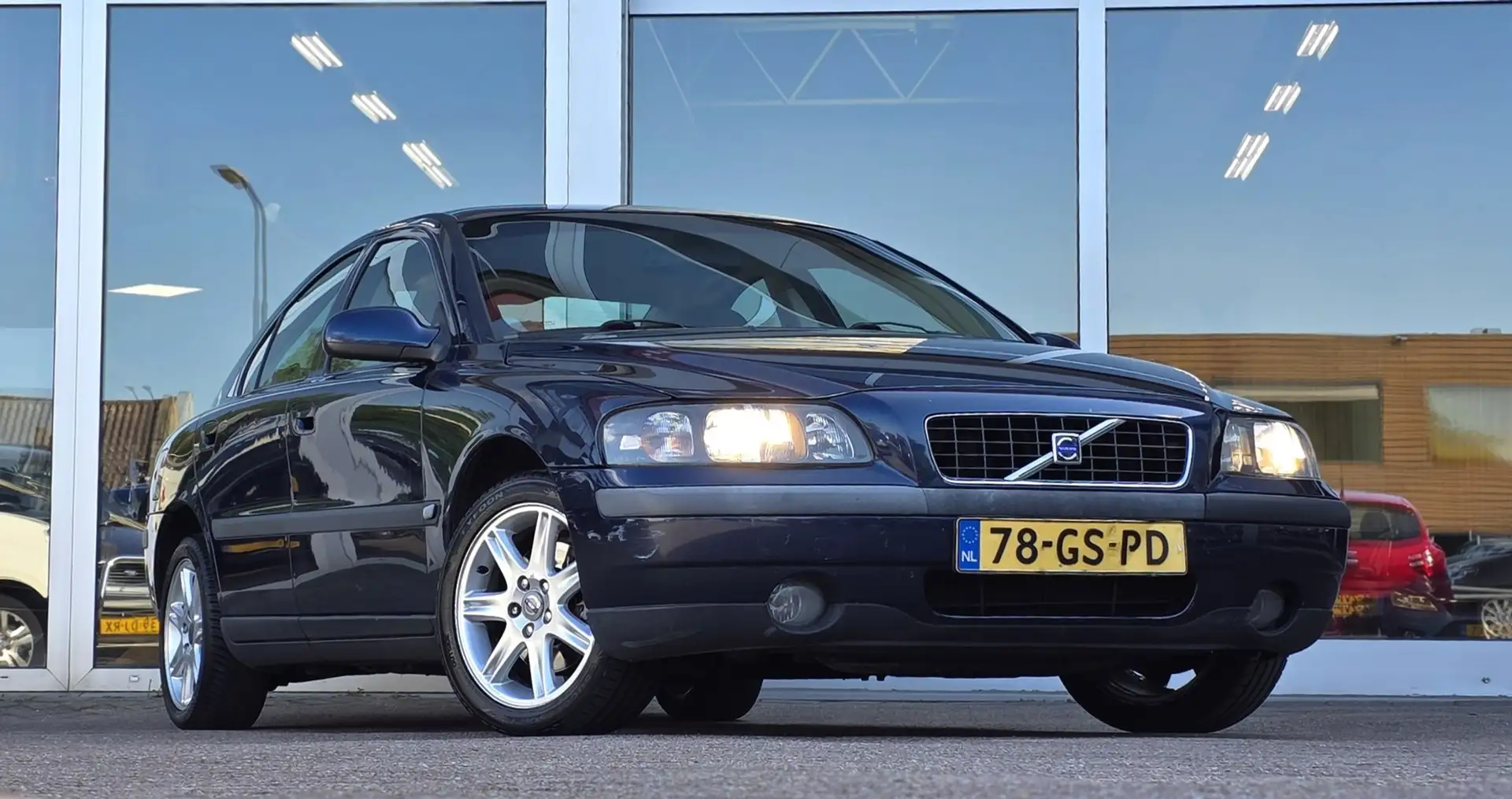 Volvo S60 2.4 Edition Trekhaak A/T Airco Nieuwe APK! Niebieski - 2