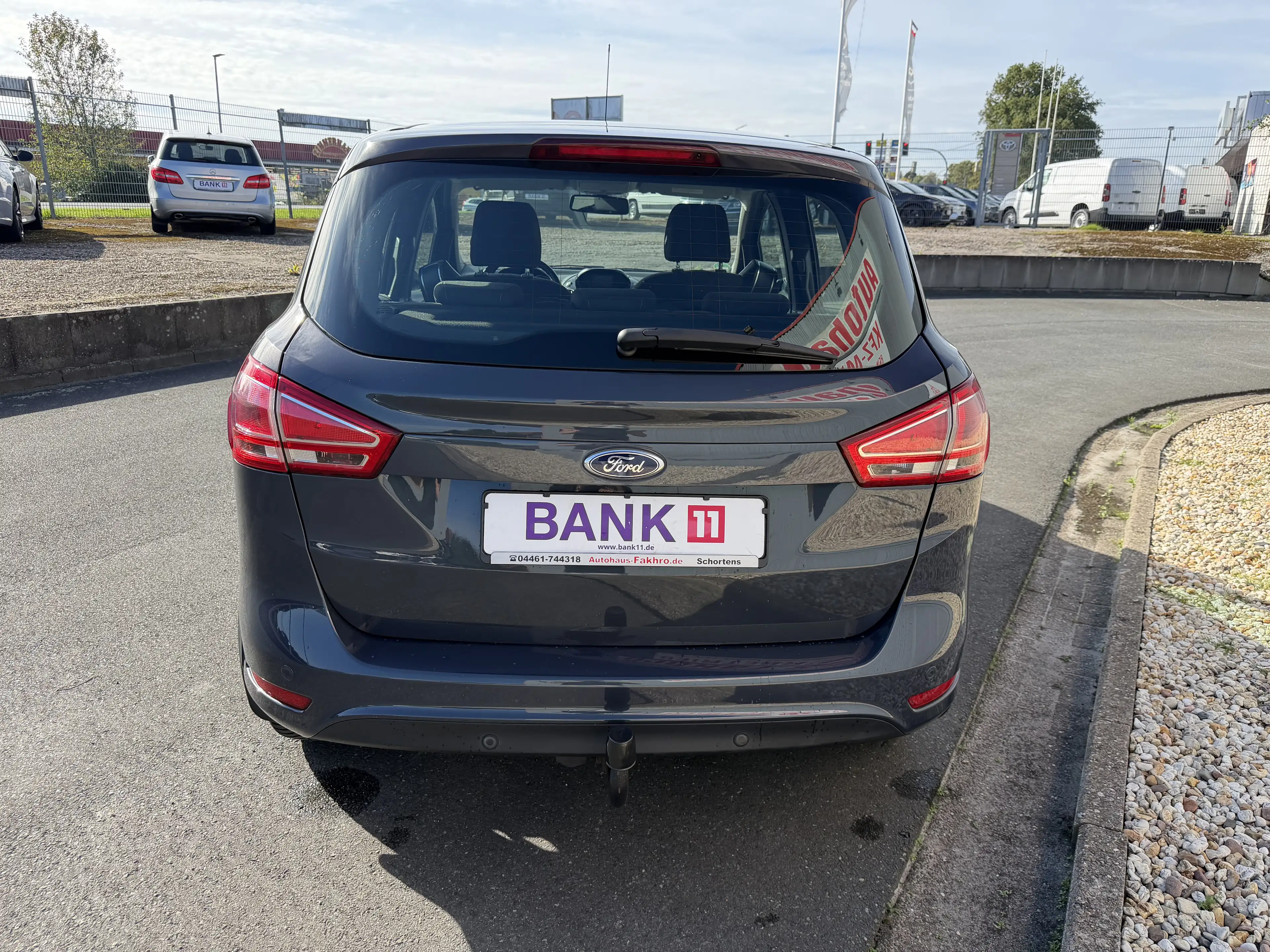 Ford B-Max Titanium 1,4 Benzin Sehr gepflegter Zustand **Garagenwagen, Rentnerfahrzeug** — photo 6