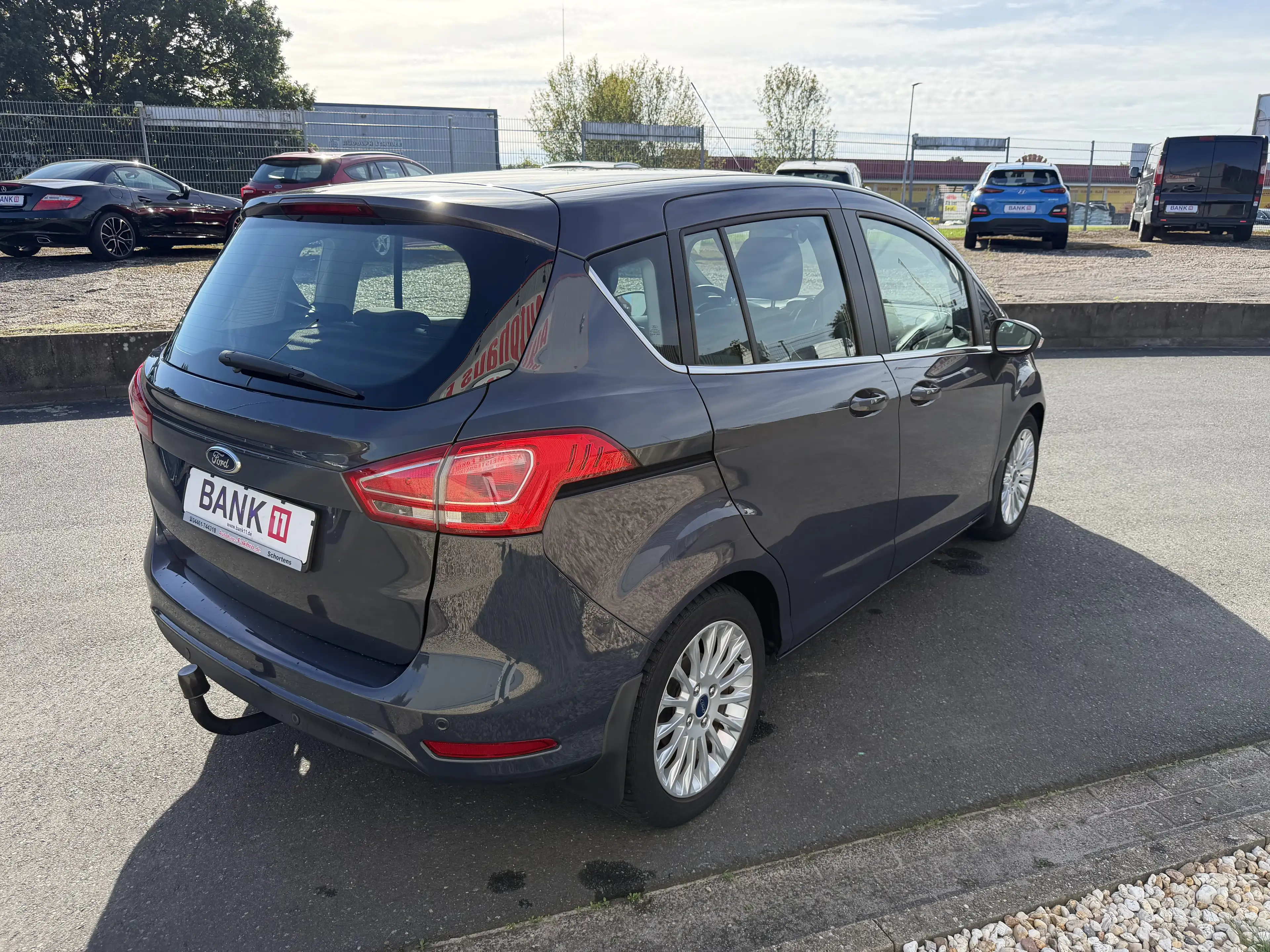 Ford B-Max Titanium 1,4 Benzin Sehr gepflegter Zustand **Garagenwagen, Rentnerfahrzeug** — photo 5