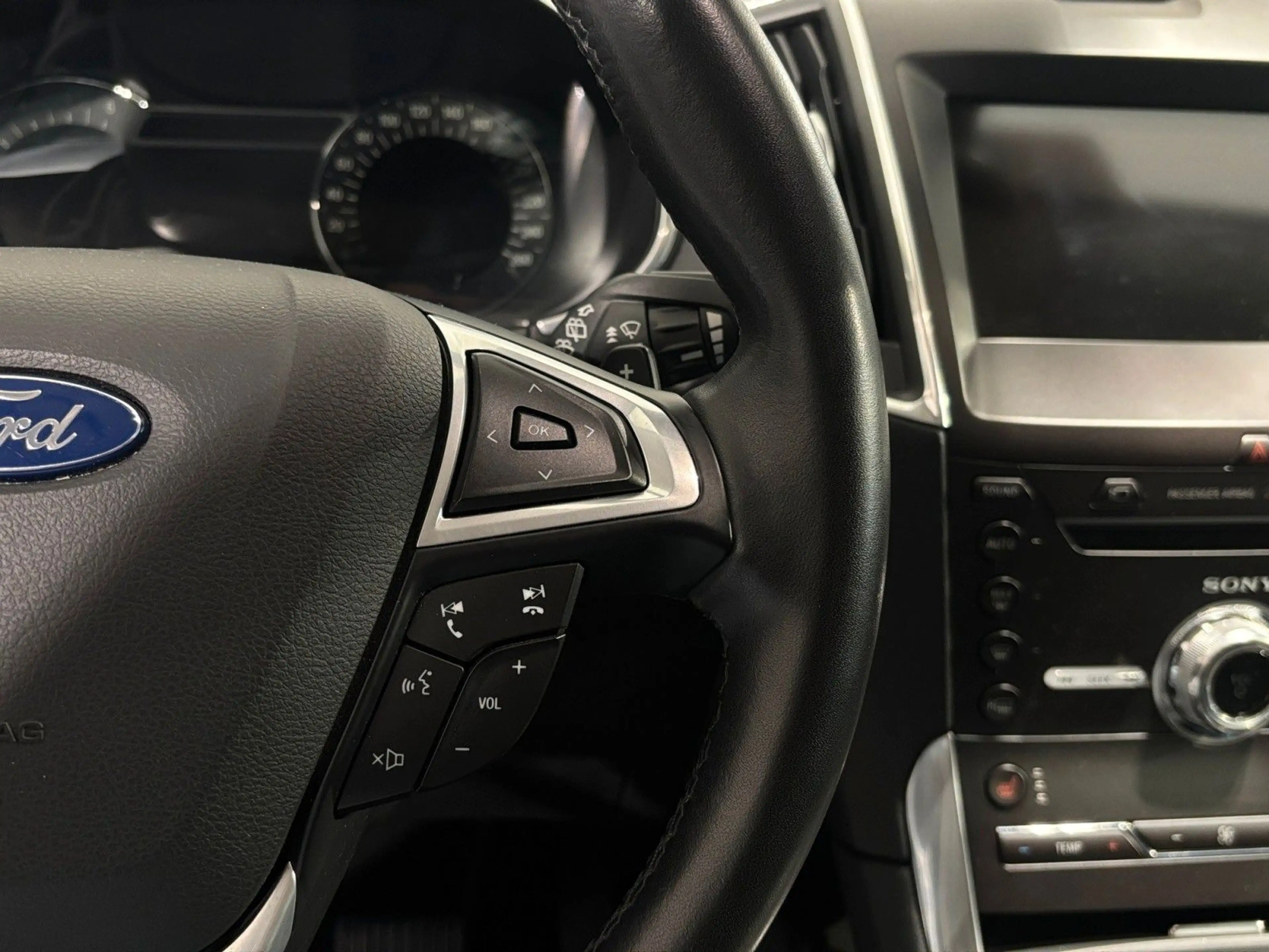 Ford S-Max S-MAX Titanium 7Sitz./LED/SZH/NAV/ACC/KAM — photo 30