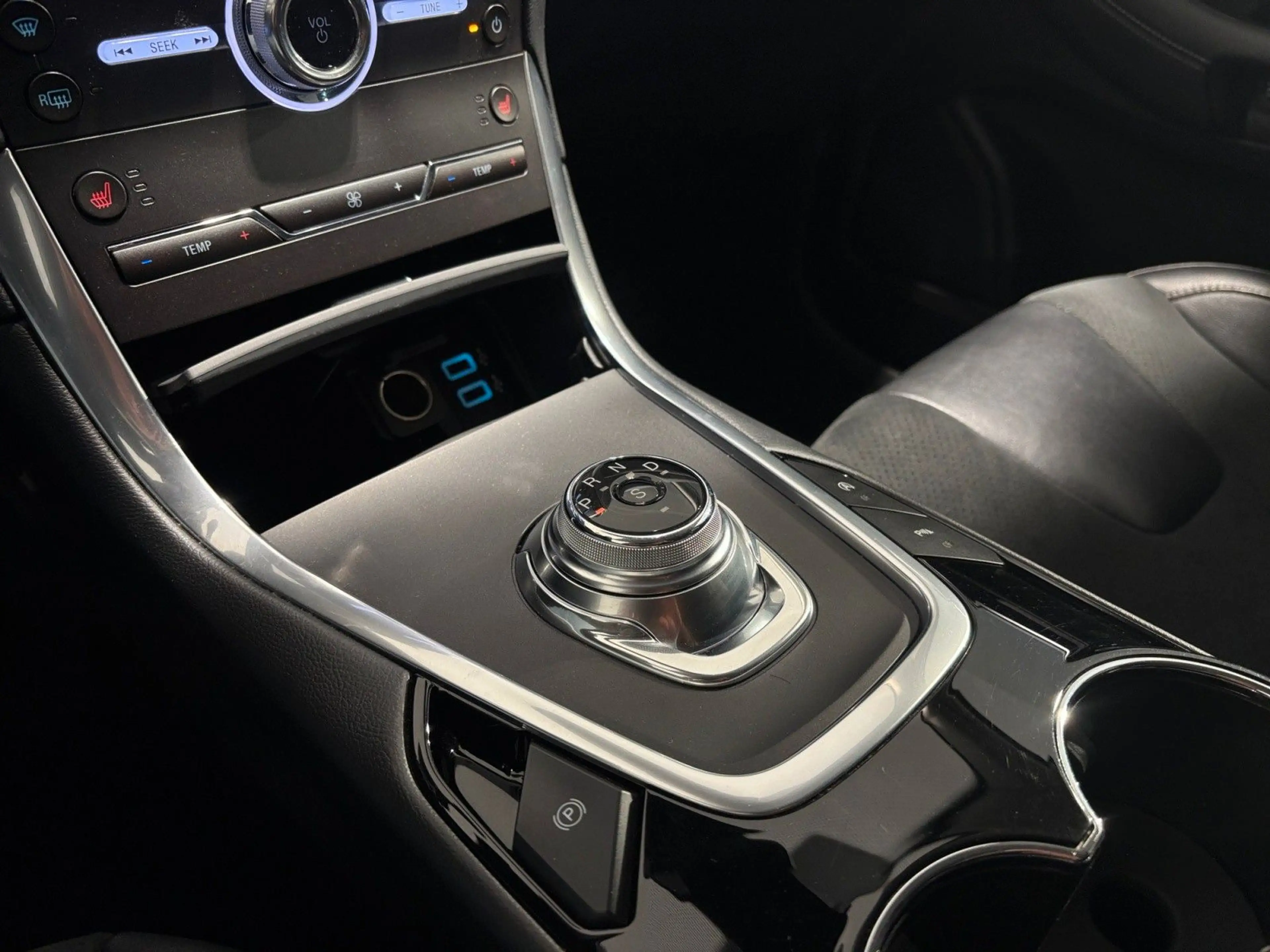 Ford S-Max S-MAX Titanium 7Sitz./LED/SZH/NAV/ACC/KAM — photo 15