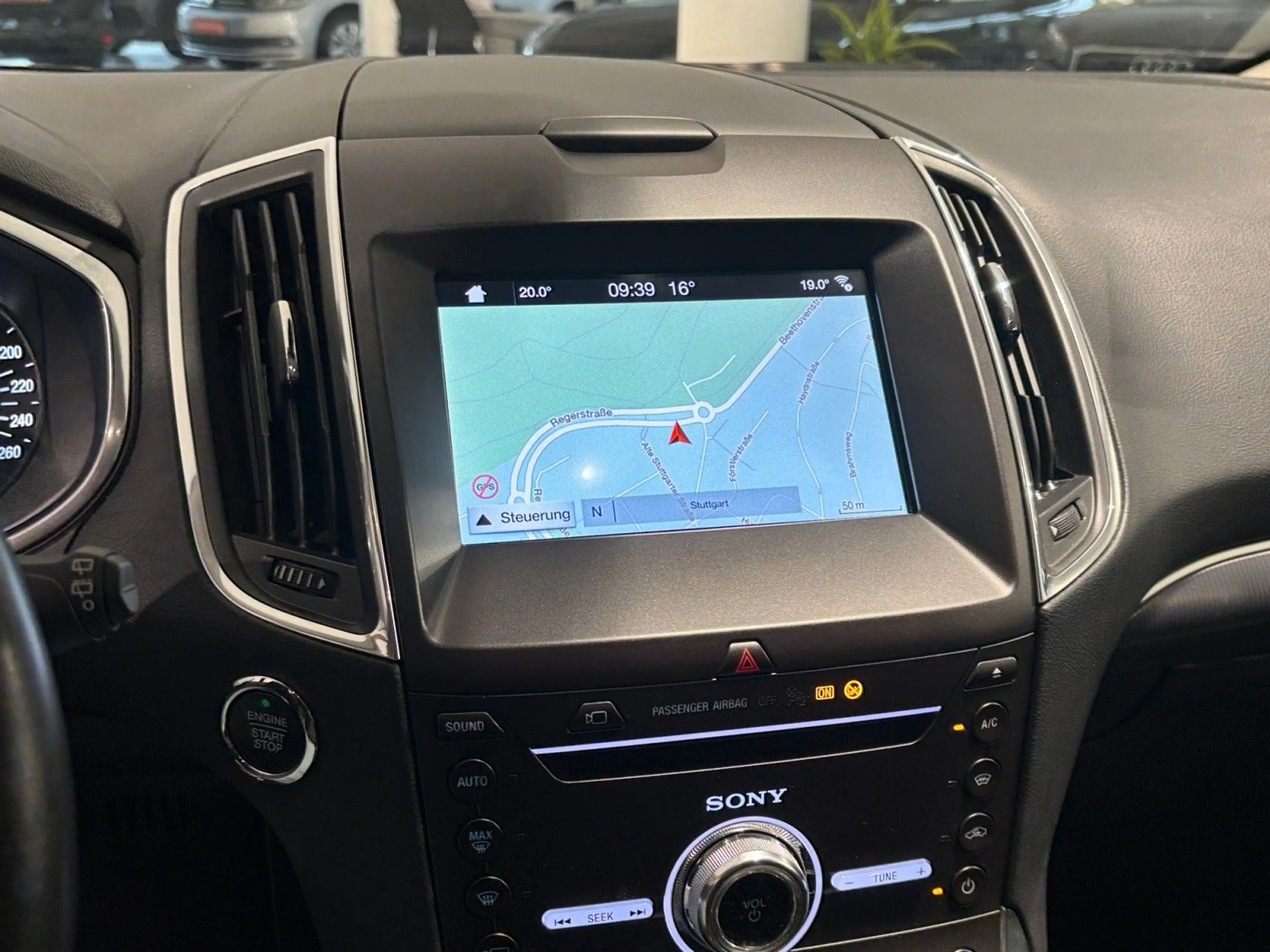 Ford S-Max S-MAX Titanium 7Sitz./LED/SZH/NAV/ACC/KAM — photo 21