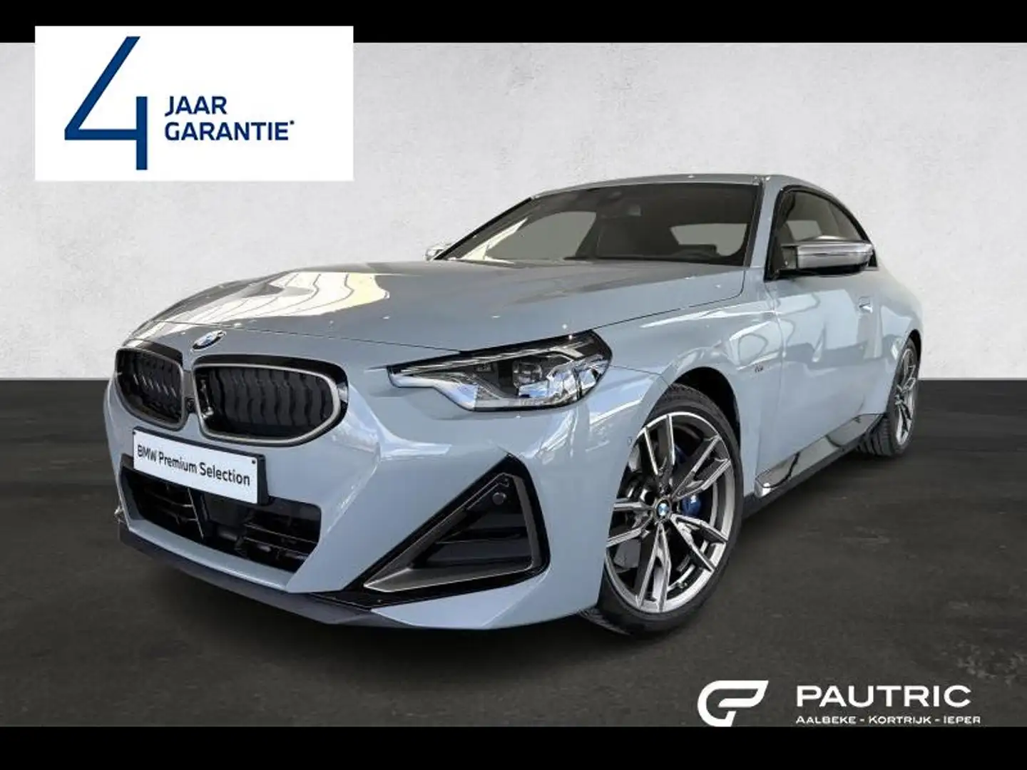 BMW 240 Coupé Grau - 1