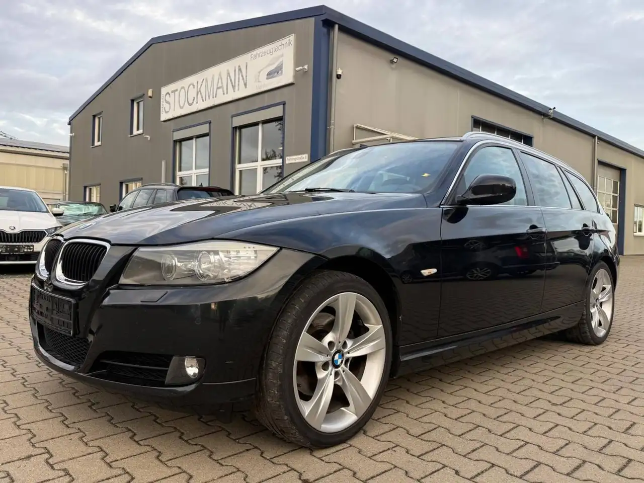 BMW 320