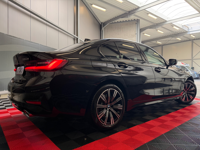 BMW 330 /Led/Ambi/Virtual/Zv/Cc/Pdc/Leder/Carplay/18"inc/ — photo 5