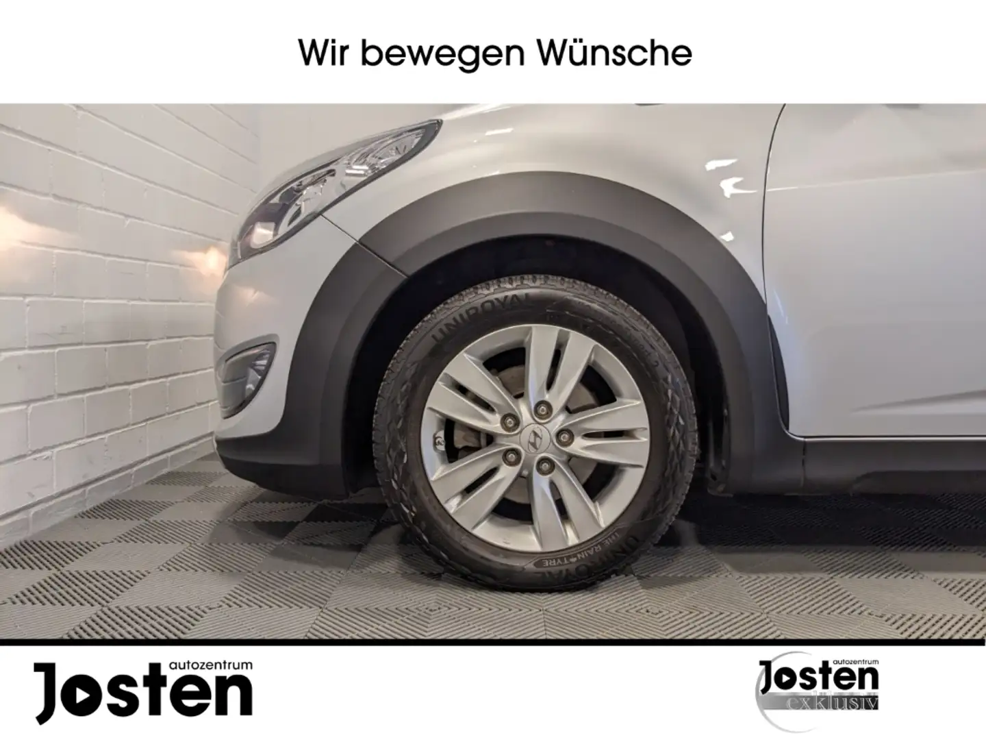 Hyundai iX20 Cross 1.6 KLIMA AUDIO CD BLUETOOTH Plateado - 2
