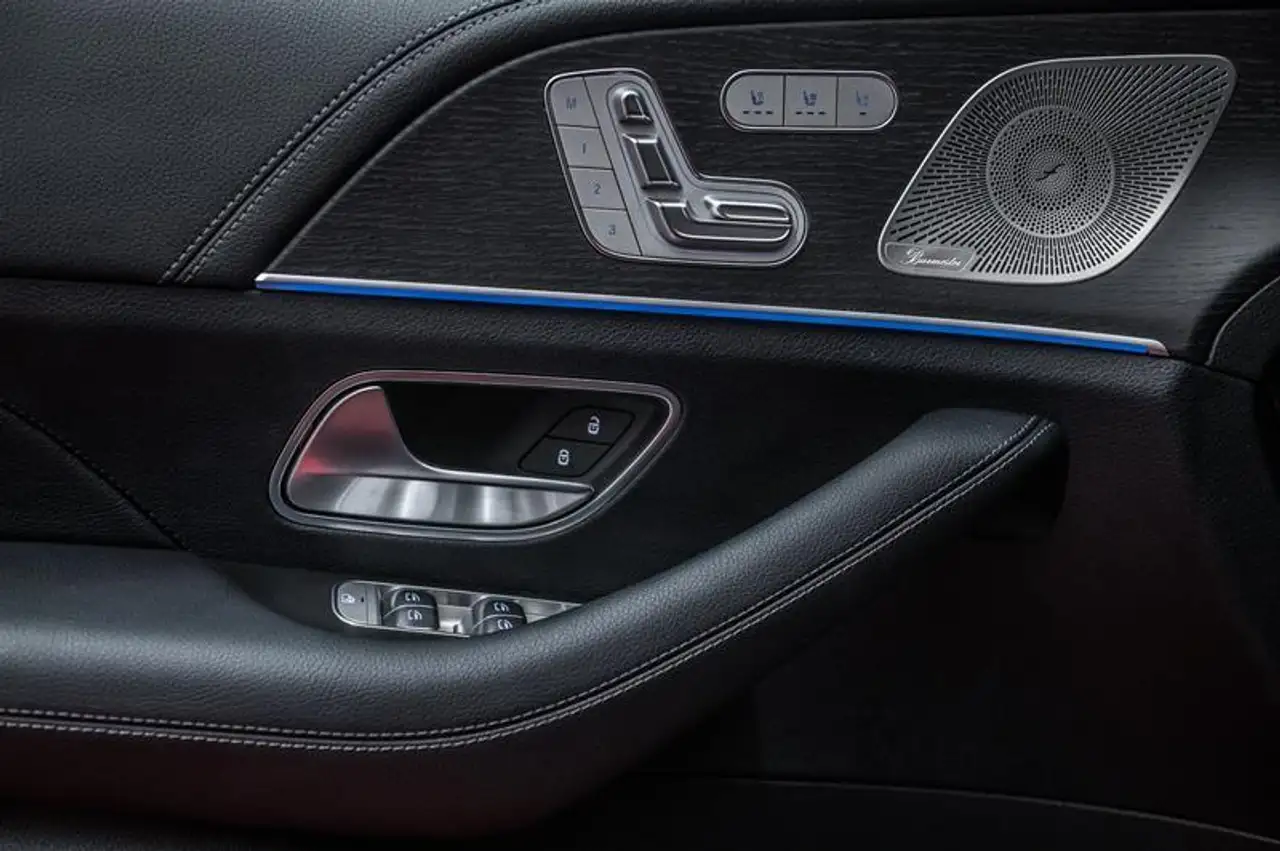 Mercedes-Benz GLE снимка Mercedes-Benz GLE