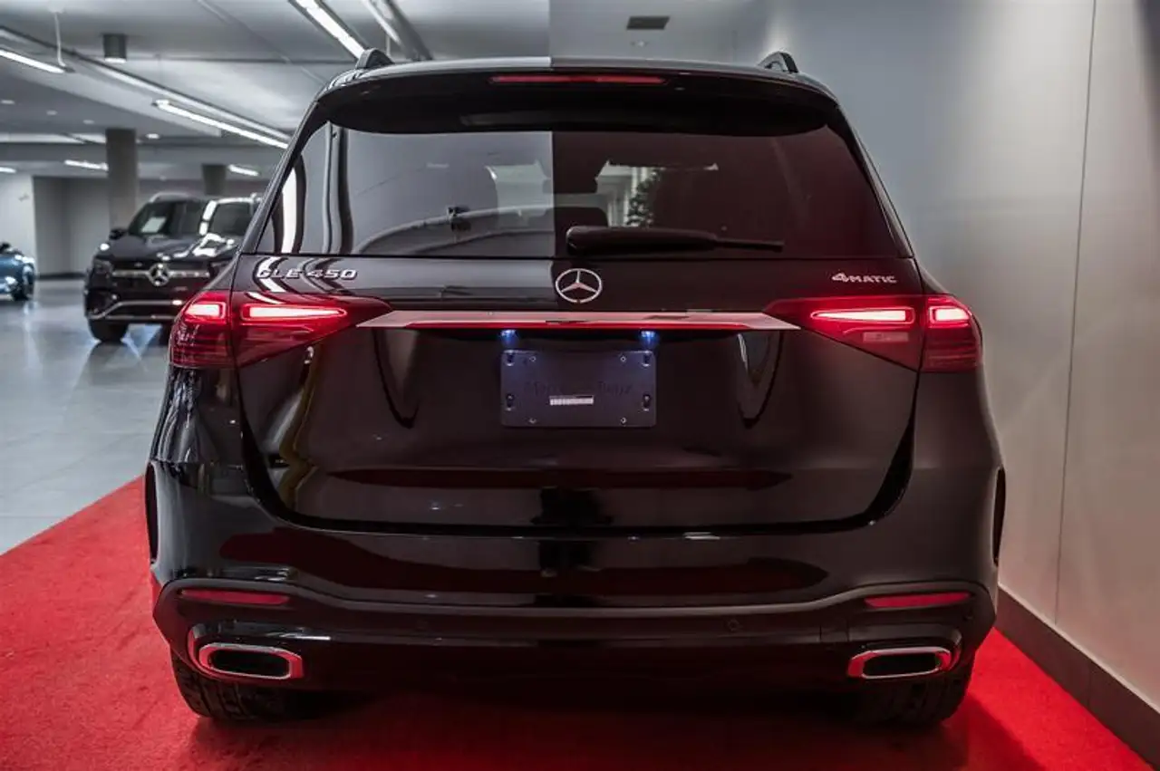 Mercedes-Benz GLE снимка Mercedes-Benz GLE