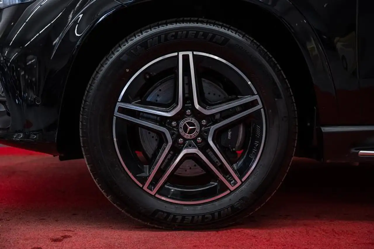 Mercedes-Benz GLE снимка Mercedes-Benz GLE