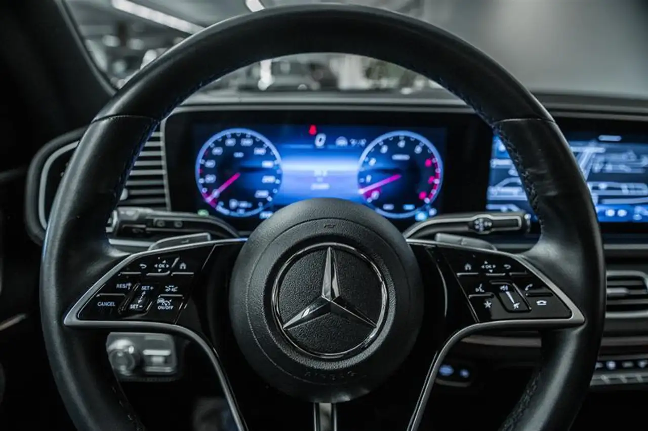 Mercedes-Benz GLE снимка Mercedes-Benz GLE