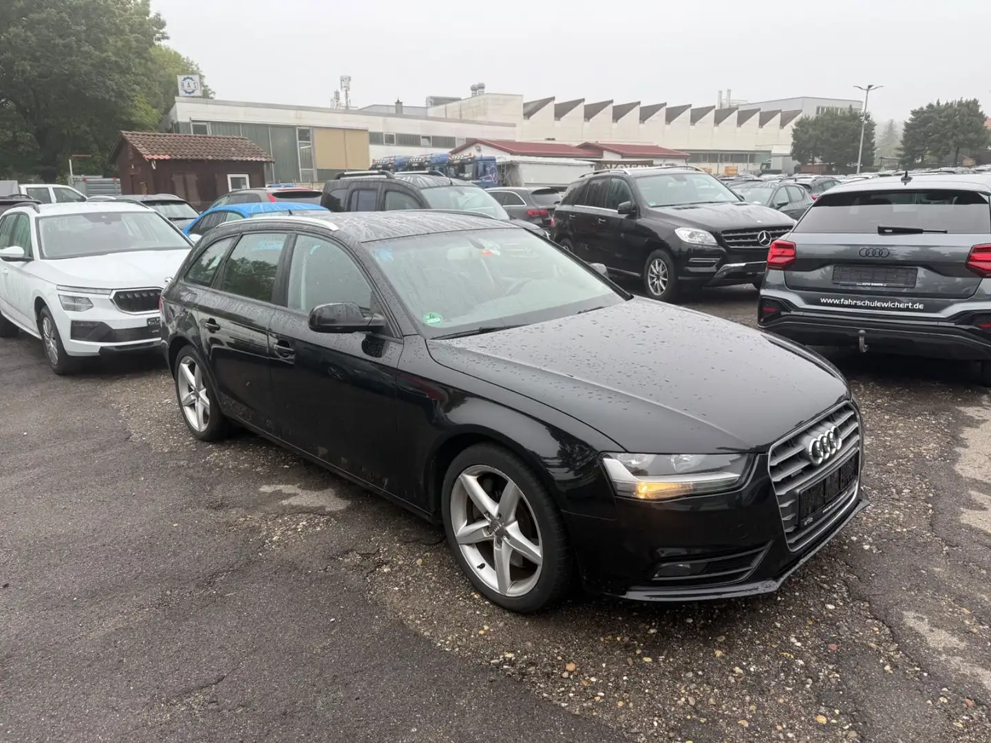Audi A4 Avant Attraction quattro*AUTO*NAVI Schwarz - 1