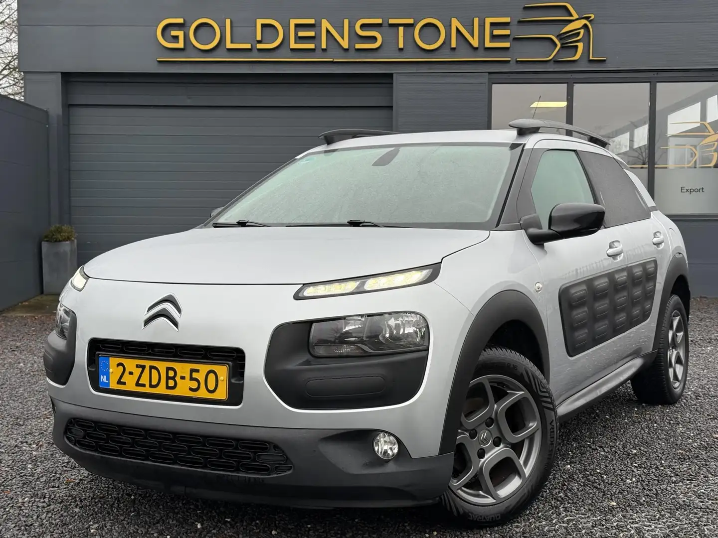 Citroen C4 Cactus 1.2 PureTech Shine 1e Eigenaar,Camera,Navi,Trekhaa Grijs - 1