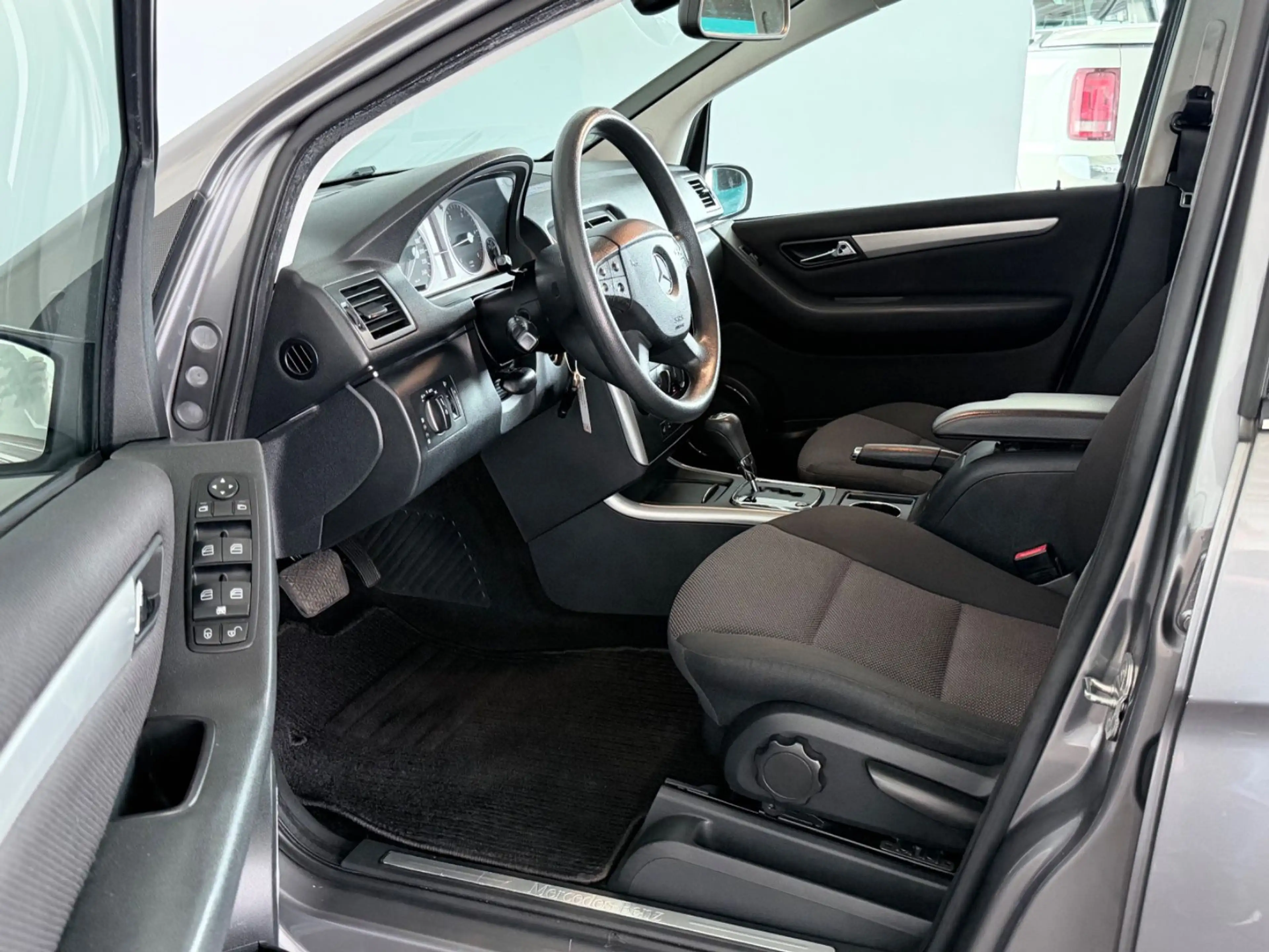 Mercedes-Benz B 180 CDI Automatik Special Edition AHK KLIMA — photo 7