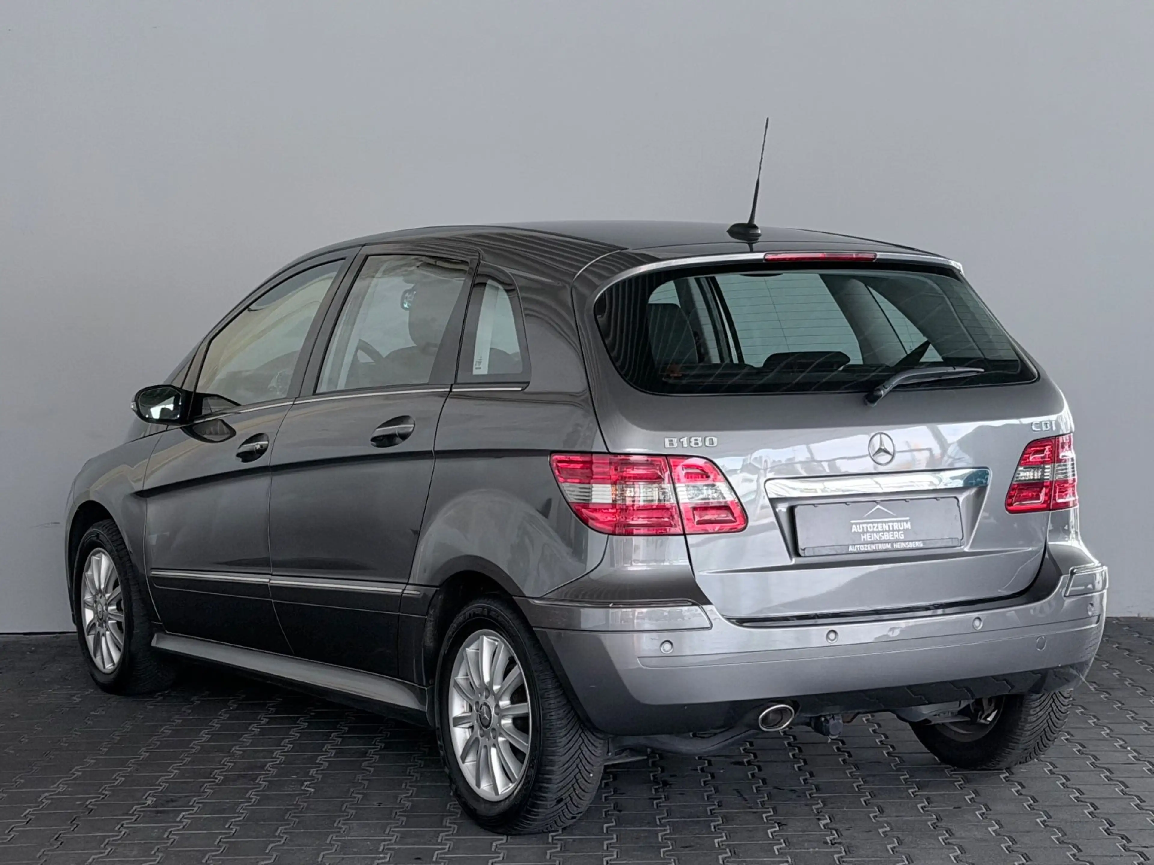 Mercedes-Benz B 180 CDI Automatik Special Edition AHK KLIMA — photo 2