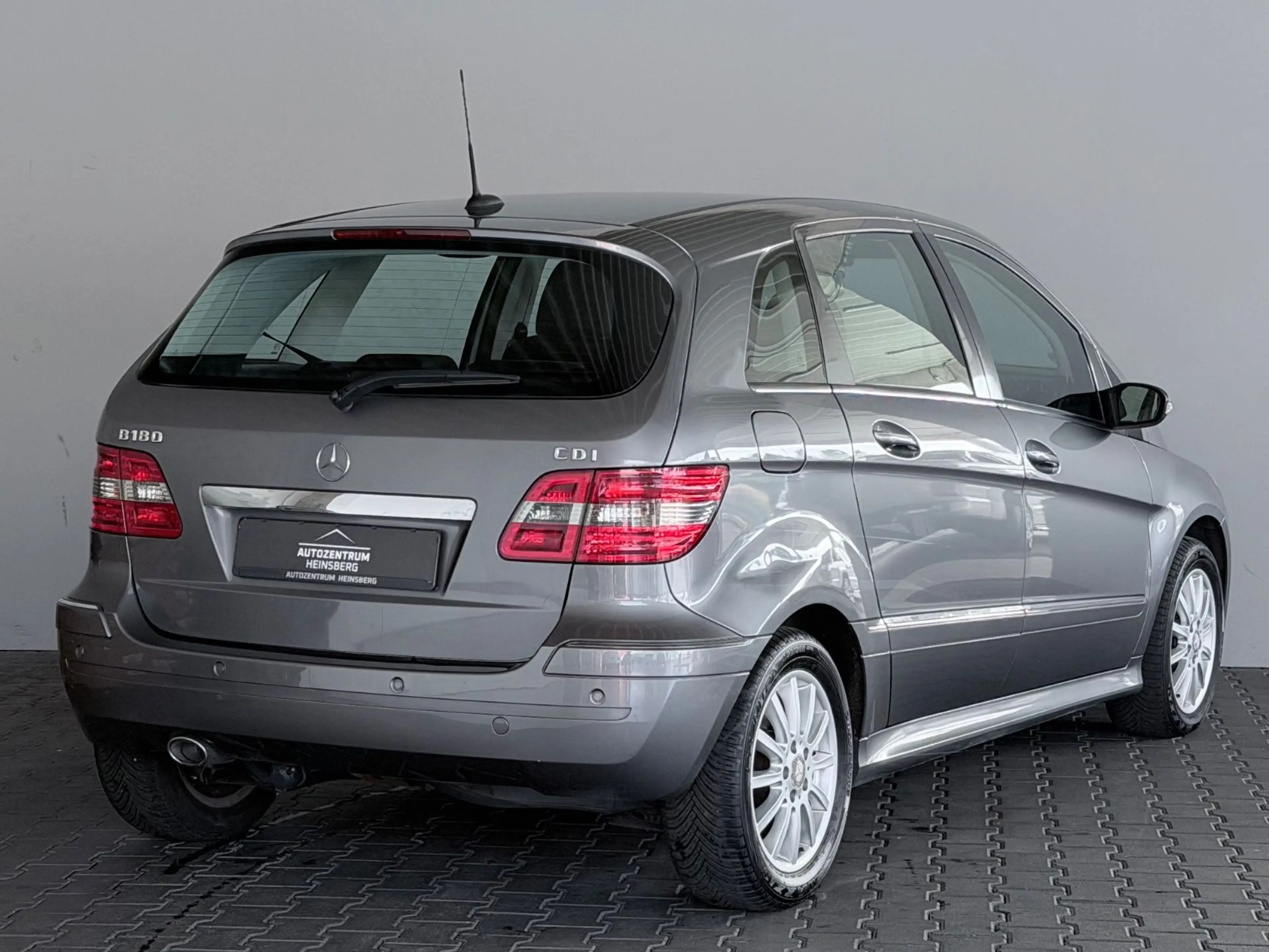 Mercedes-Benz B 180 CDI Automatik Special Edition AHK KLIMA — photo 4