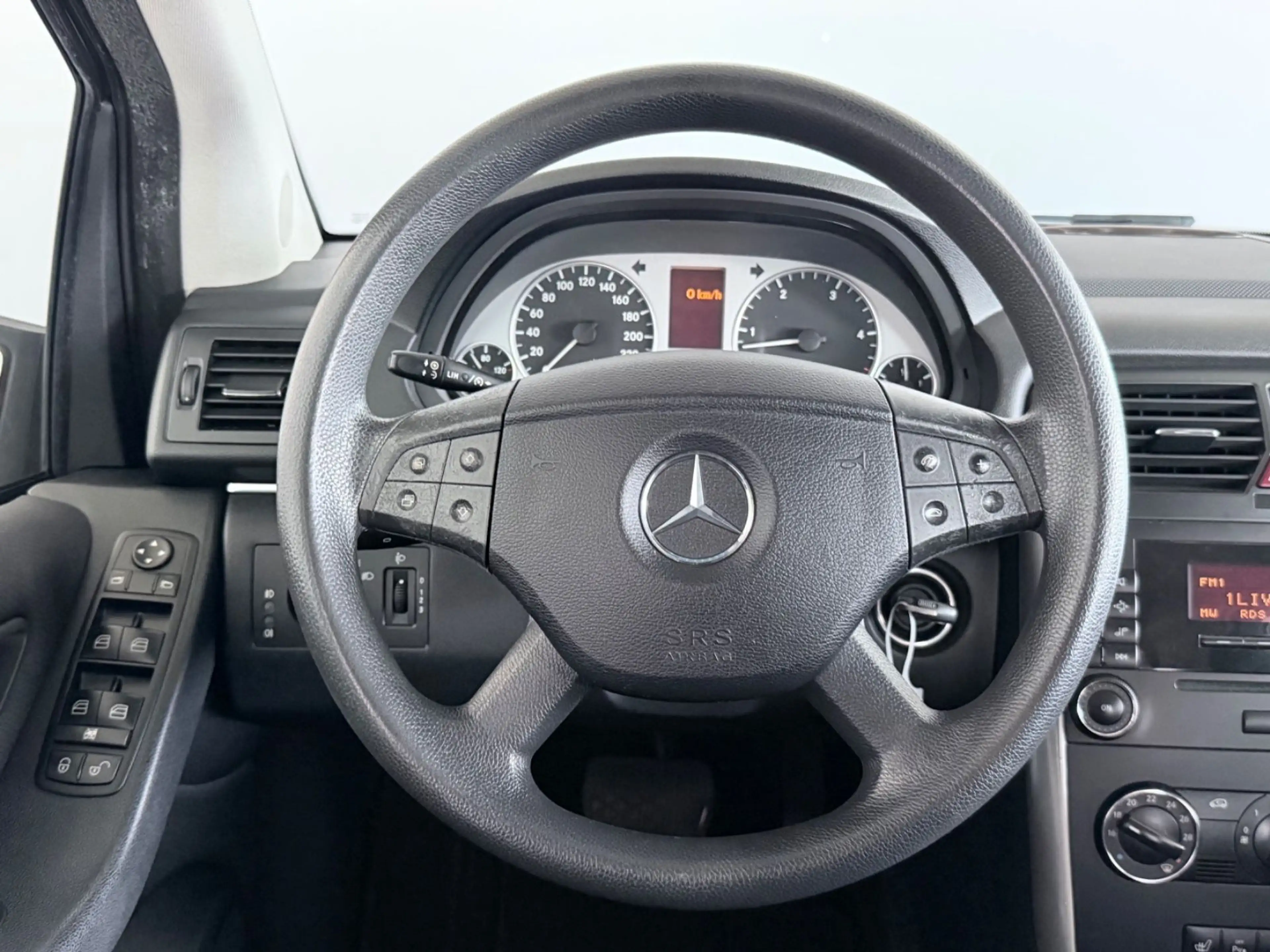 Mercedes-Benz B 180 CDI Automatik Special Edition AHK KLIMA — photo 9