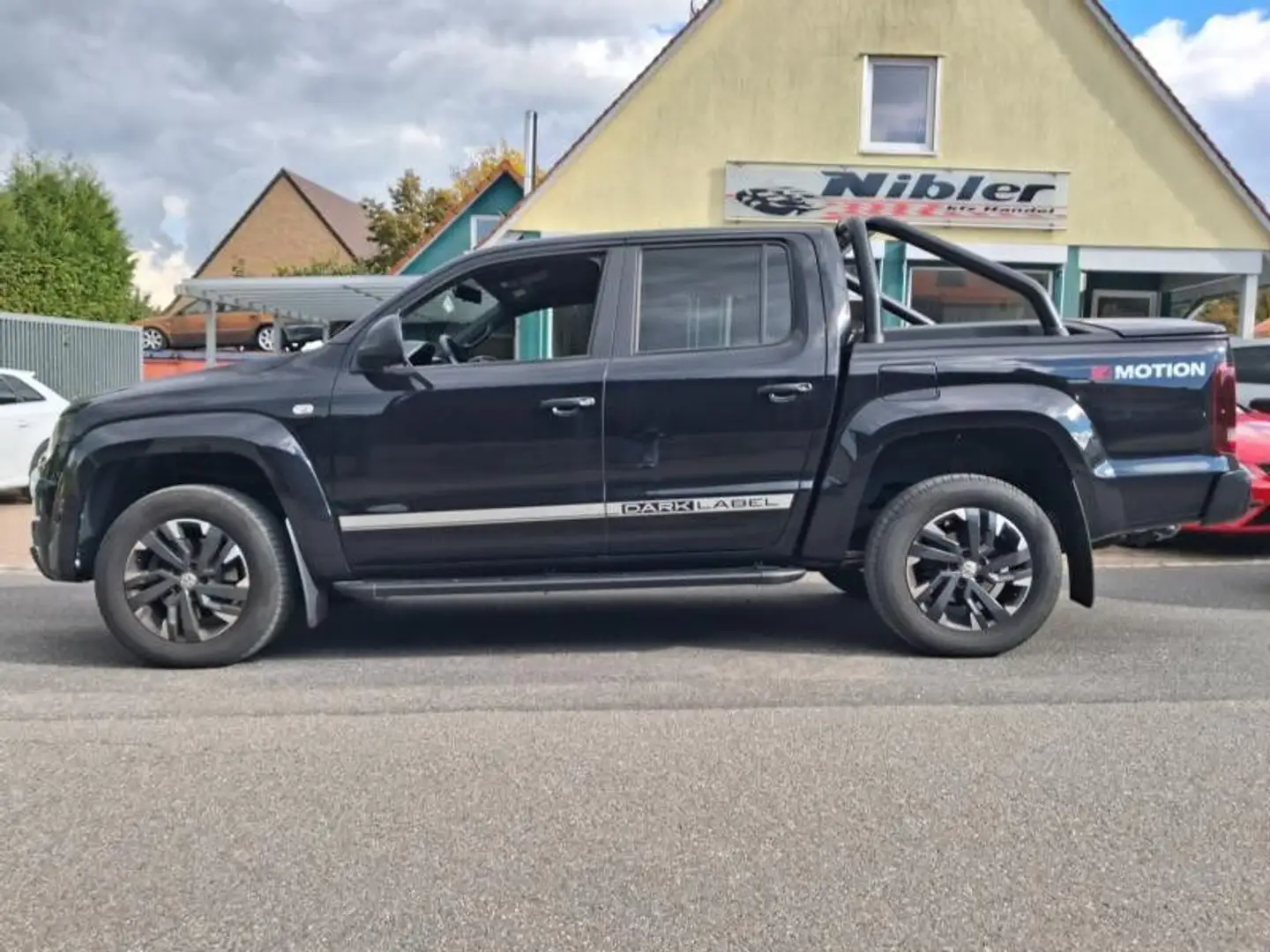 Volkswagen Amarok 3.0 TDI 4-Motion Dark Label XENON+AHK+WR Schwarz - 1