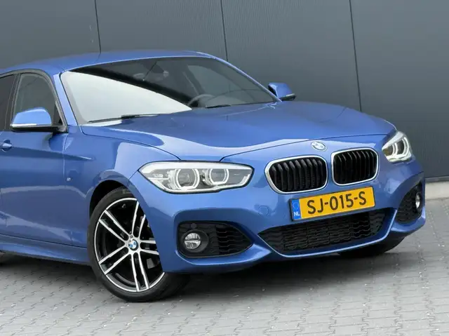 BMW 1 Series view 12