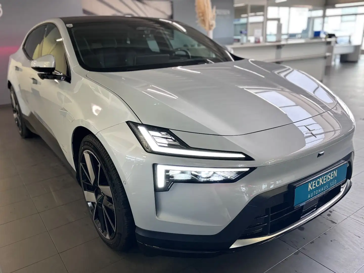 Polestar 4 Long Range Single Pilot Plus 21" Gris - 2