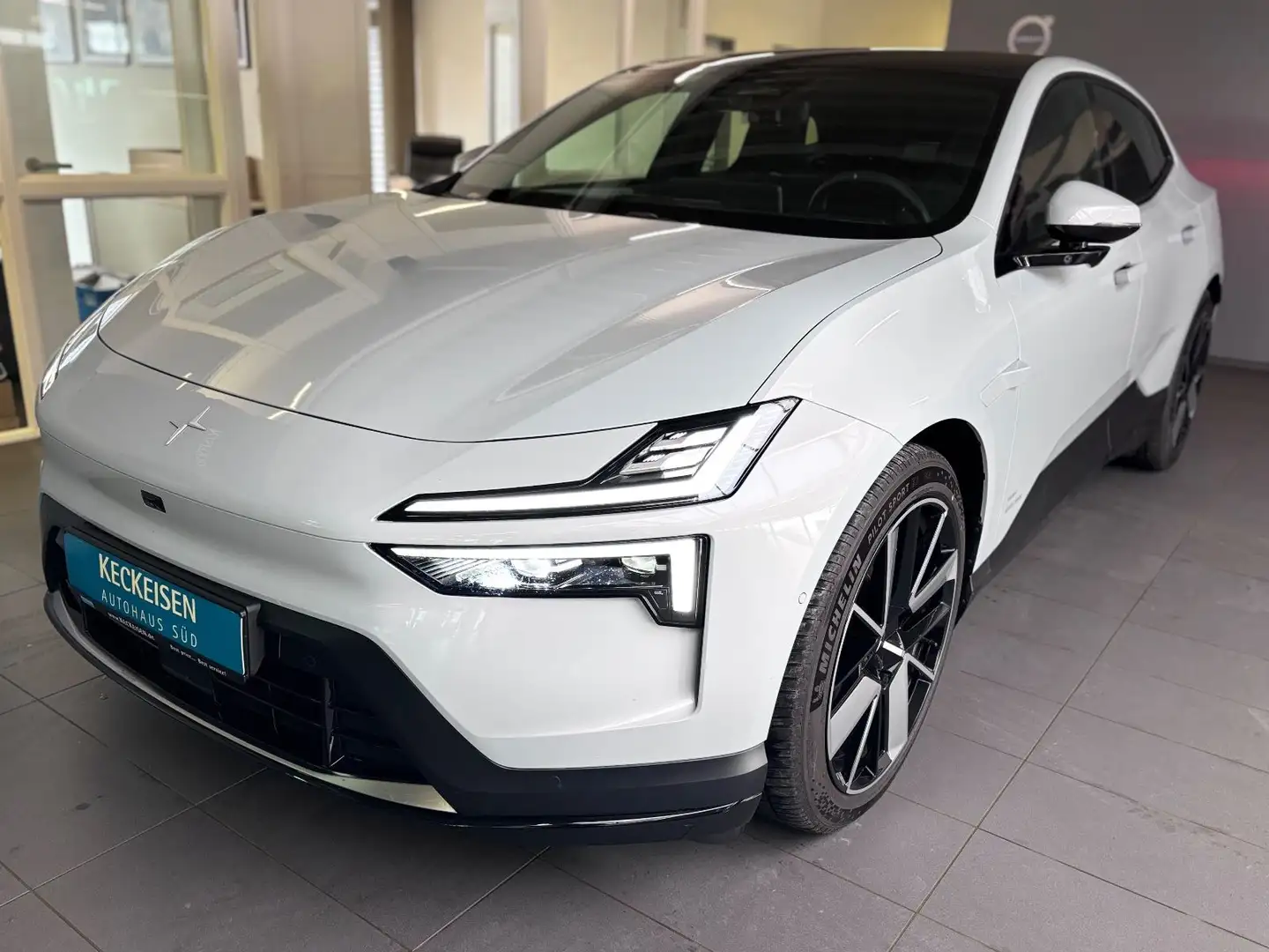 Polestar 4 Long Range Single Pilot Plus 21" Gris - 1