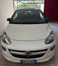 Adam 1.2 70cv