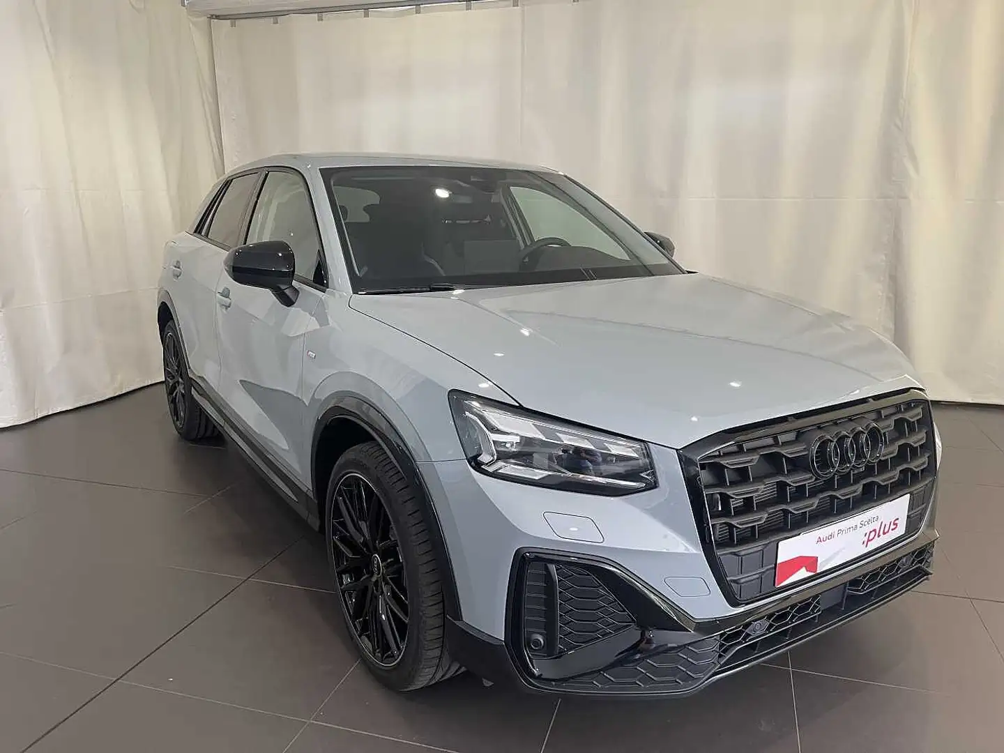 Audi Q2 35 TFSI S tronic Identity Black Grigio - 1