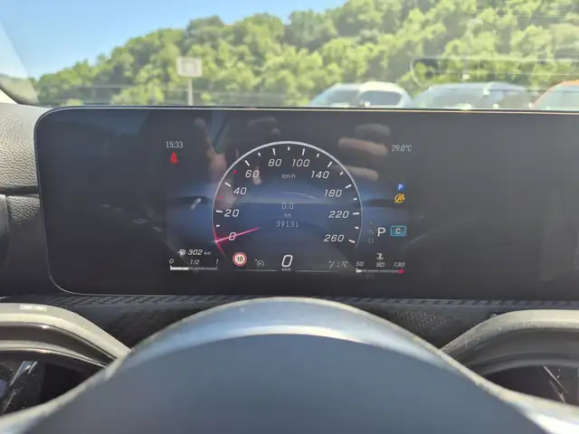 Mercedes-Benz A view 14