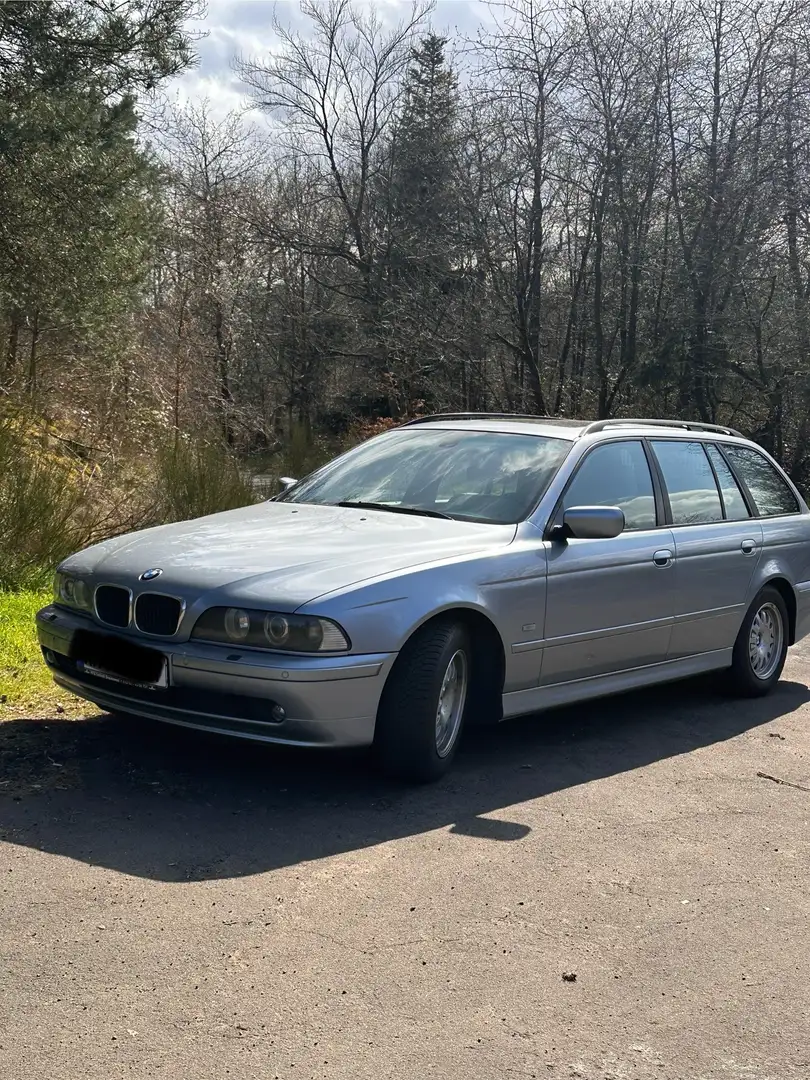 BMW 520 Rostfreier 520i touring Edition Sport Albastru - 1