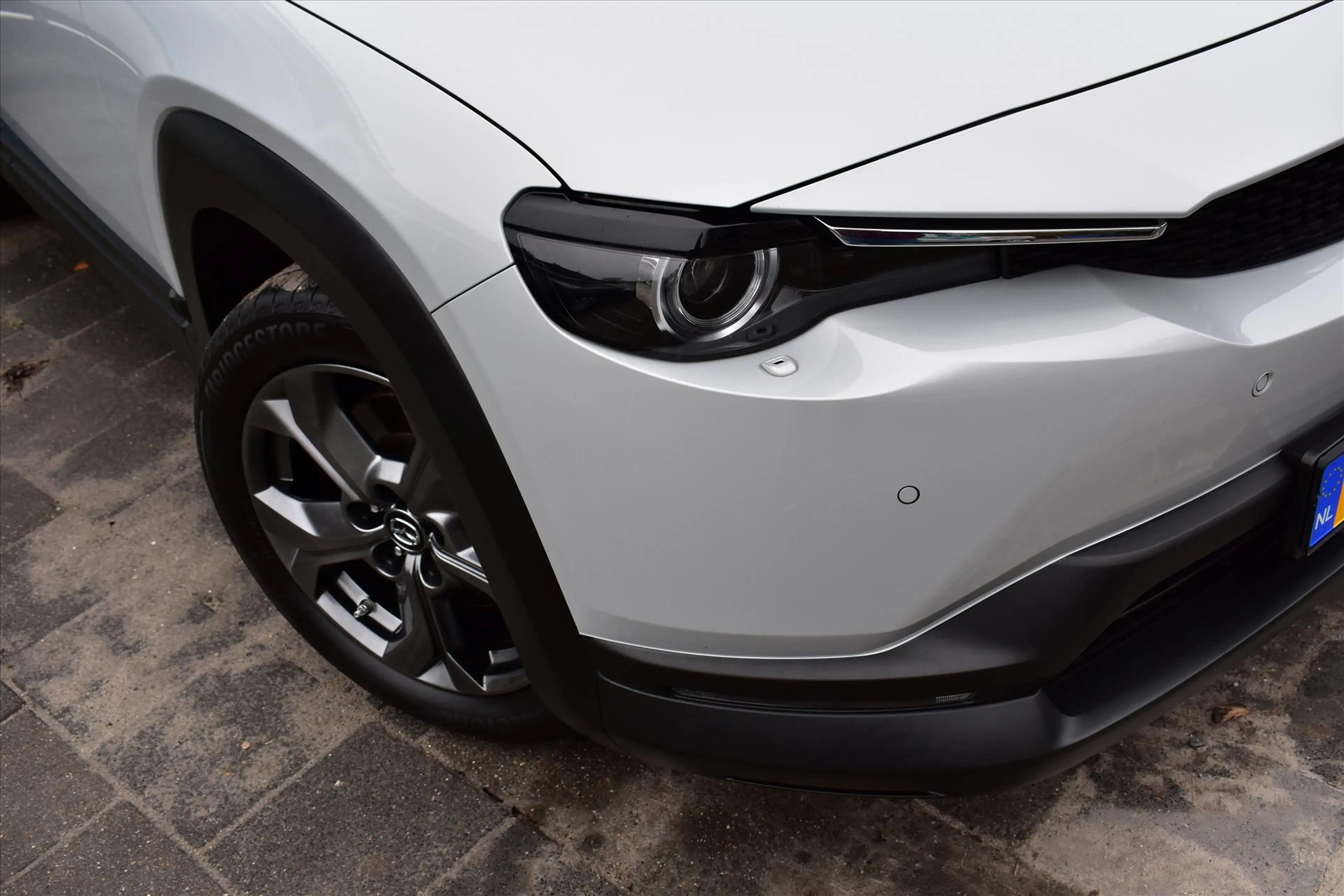 Mazda MX-30 E-SKYACTIV 145pk Aut First Edition 2Tone — photo 3